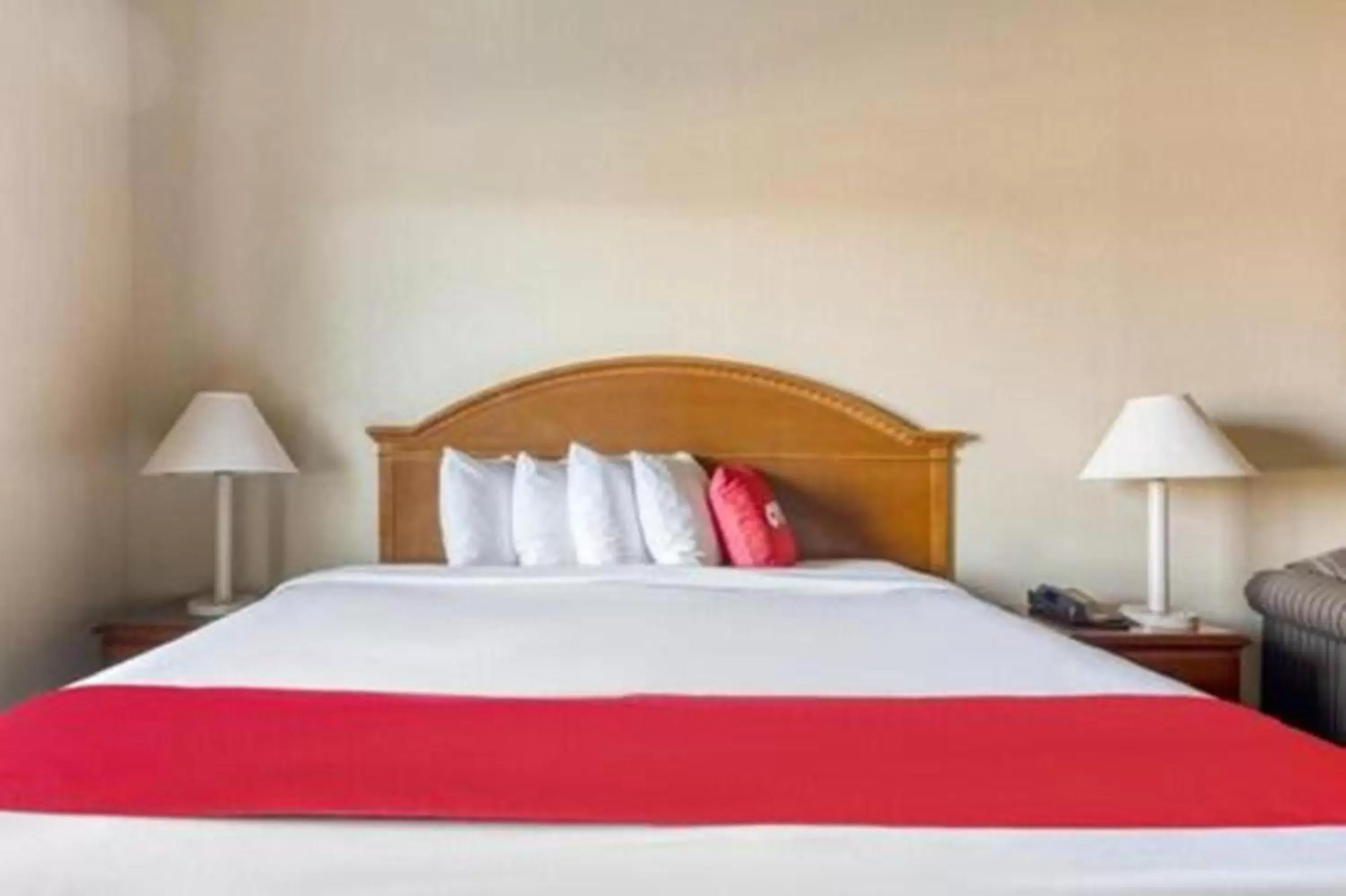 Bedroom, Bed in Nature Inn & Suites