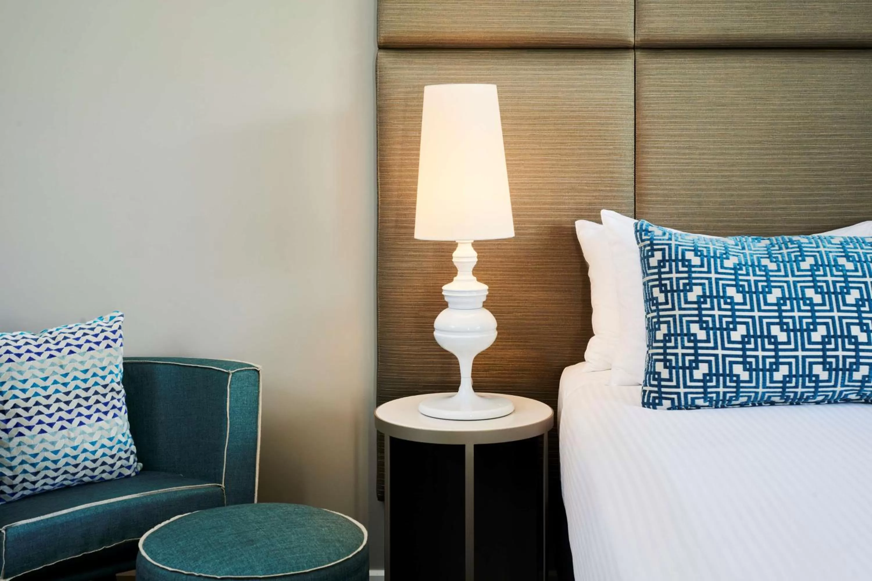 Bedroom, Bed in Hotel Kurrajong Canberra