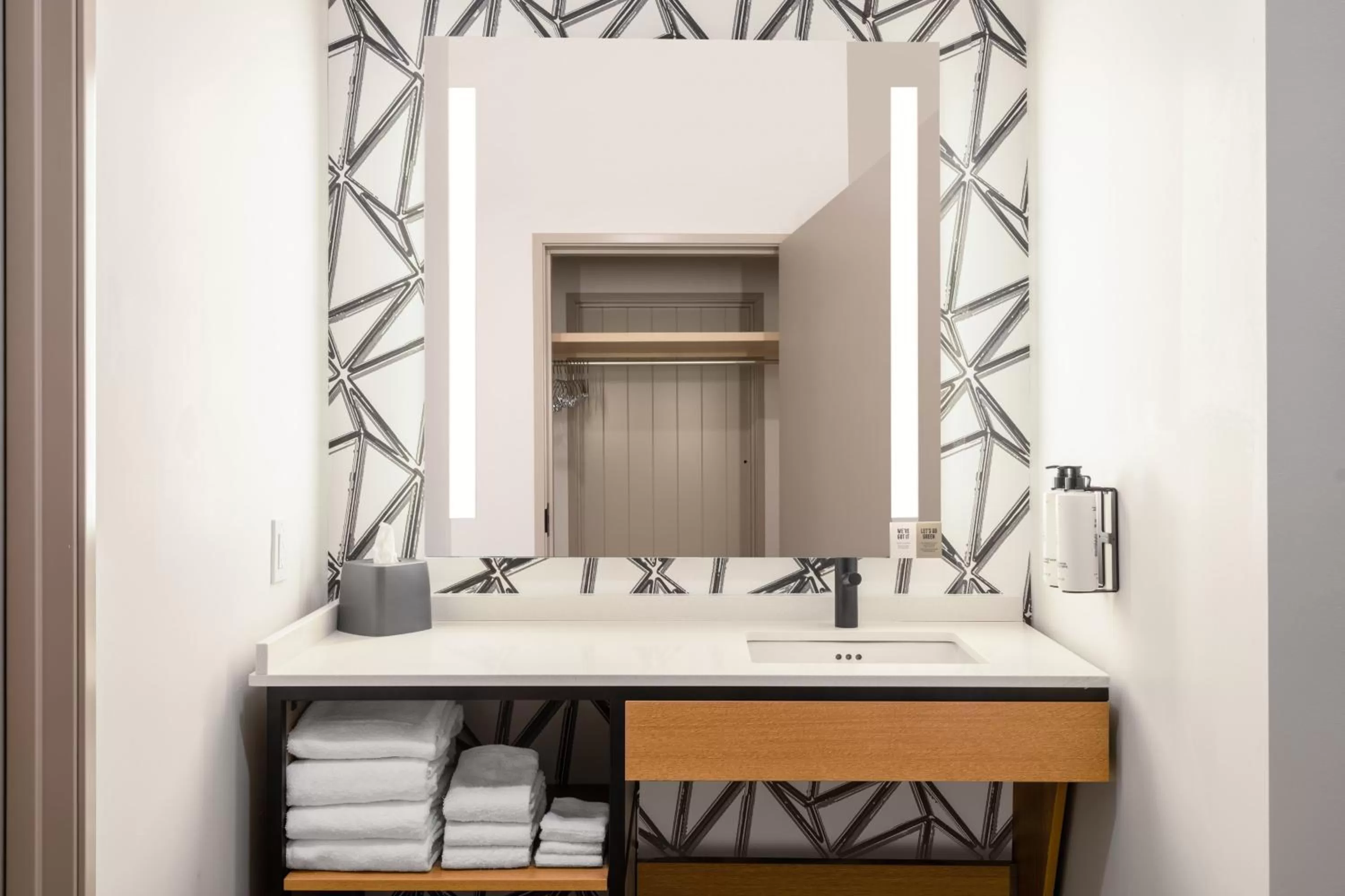 Studio King Suite - Hearing Accessible/Non-Smoking in Atwell Suites - DENVER AIRPORT TOWER ROAD, an IHG Hotel