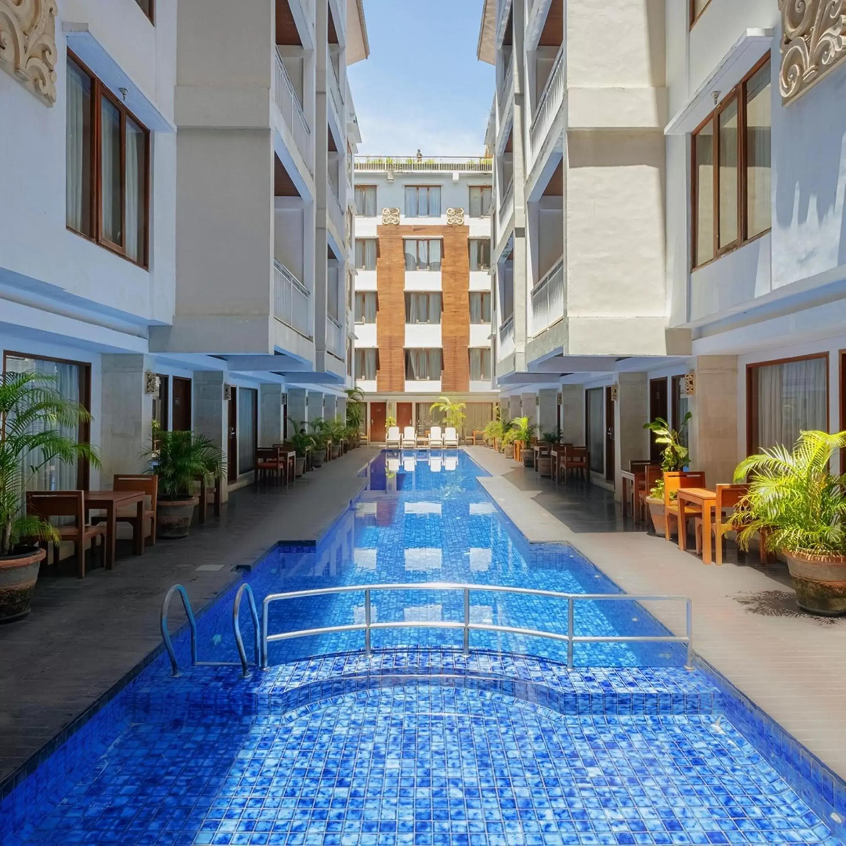 Property building, Swimming Pool in The Sun Hotel & Spa Legian - CHSE Certified