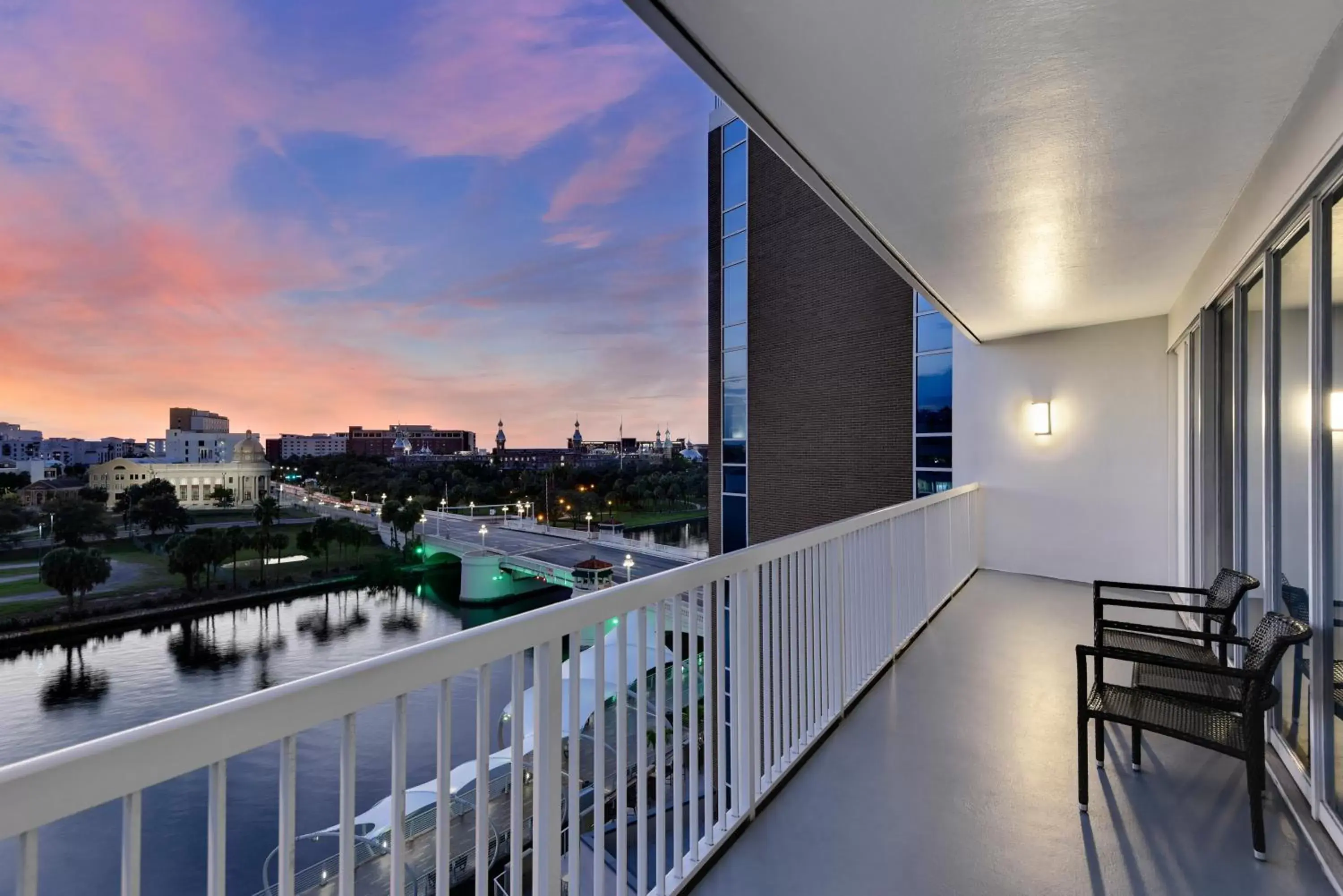 Balcony/Terrace in Hotel Tampa Riverwalk