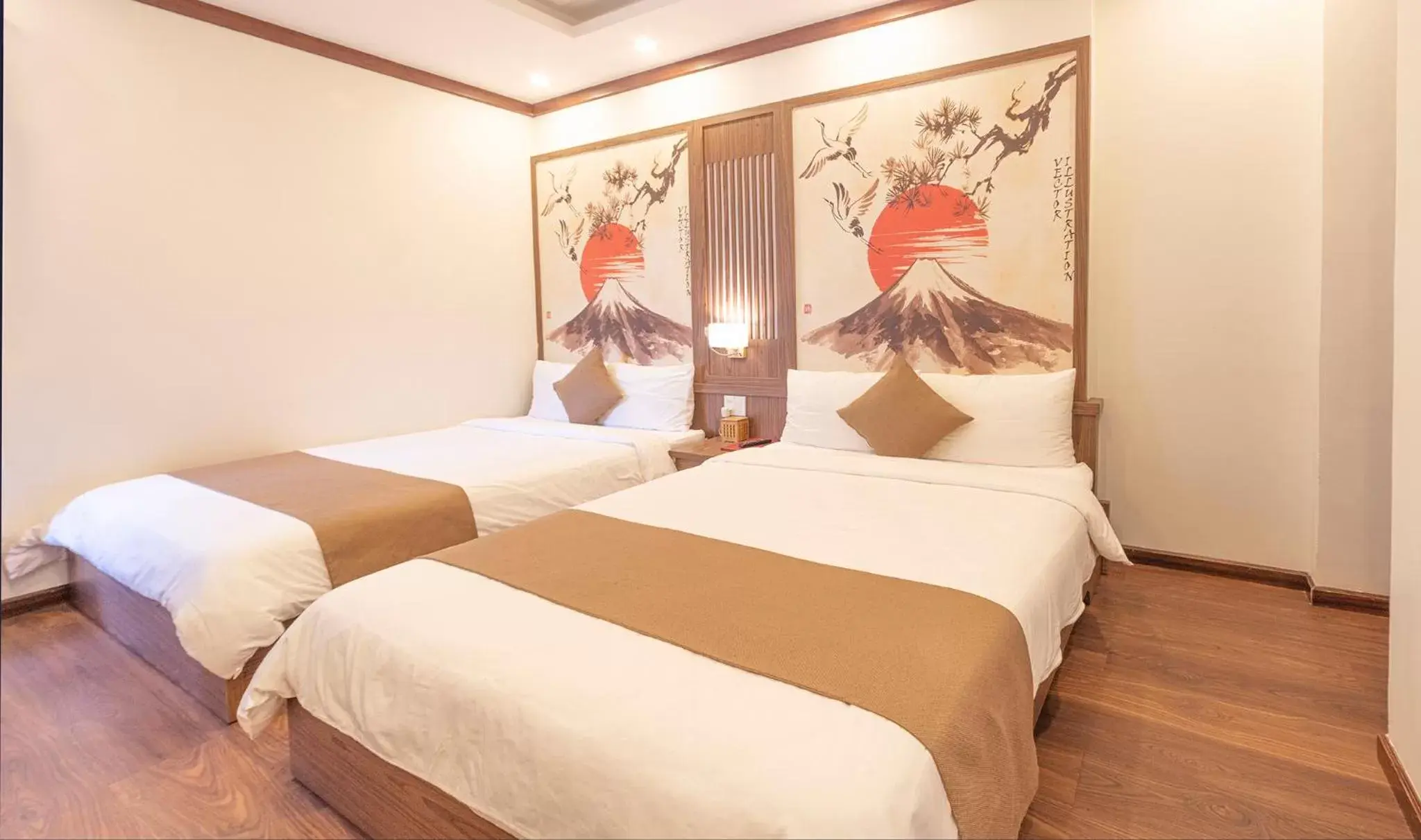 Standard Quadruple Room in Khai Ngoc Hotel Standard Quadruple Room in Khai Ngoc Hotel