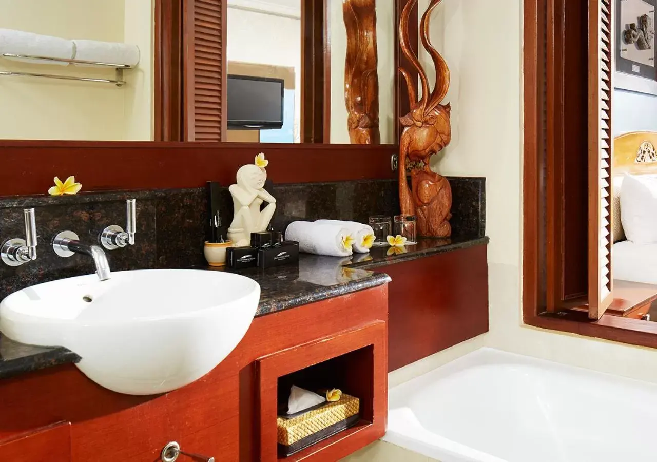 Bathroom in Grand Mirage Resort & Thalasso Bali
