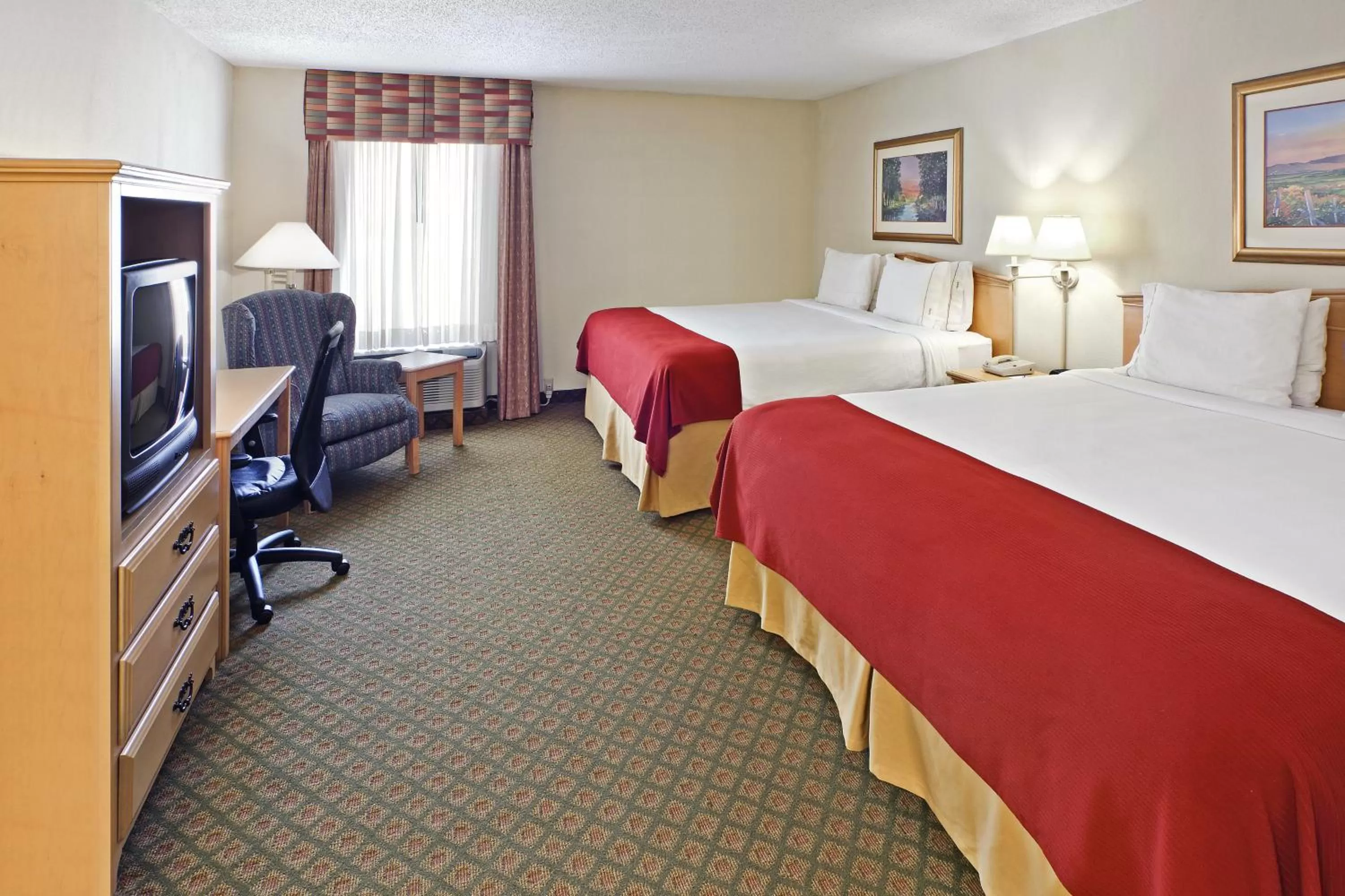 Holiday Inn Express & Suites Fayetteville University of Arkansas Area by IHG