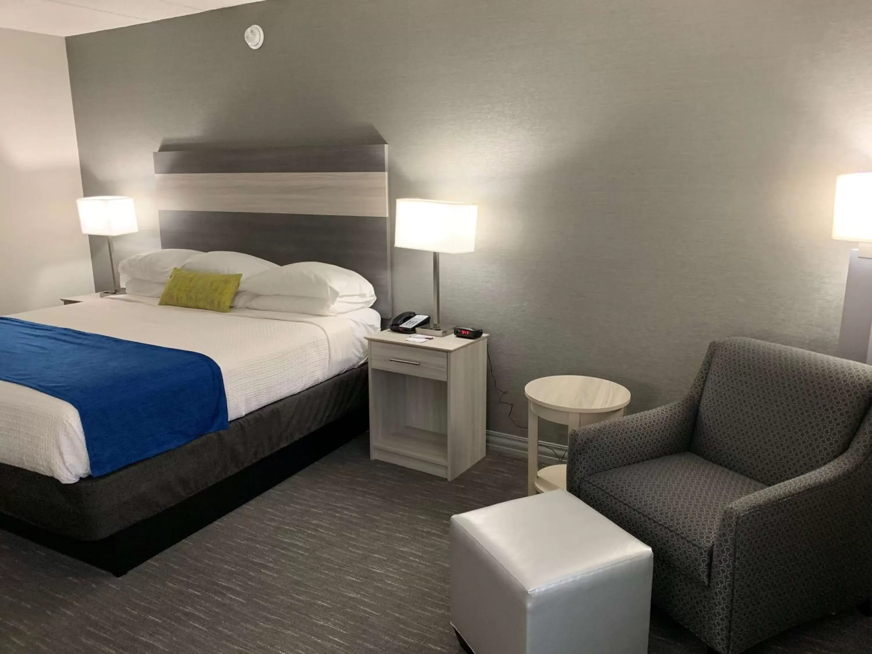 Photo of the whole room, Bed in Best Western Plus Clarks Summit Scranton Hotel Photo of the whole room, Bed in Best Western Plus Clarks Summit Scranton Hotel