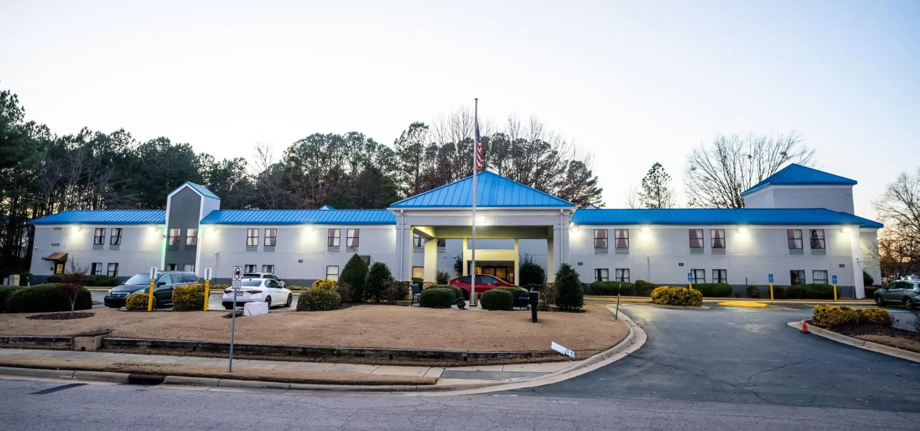 Property Building in Econo Lodge