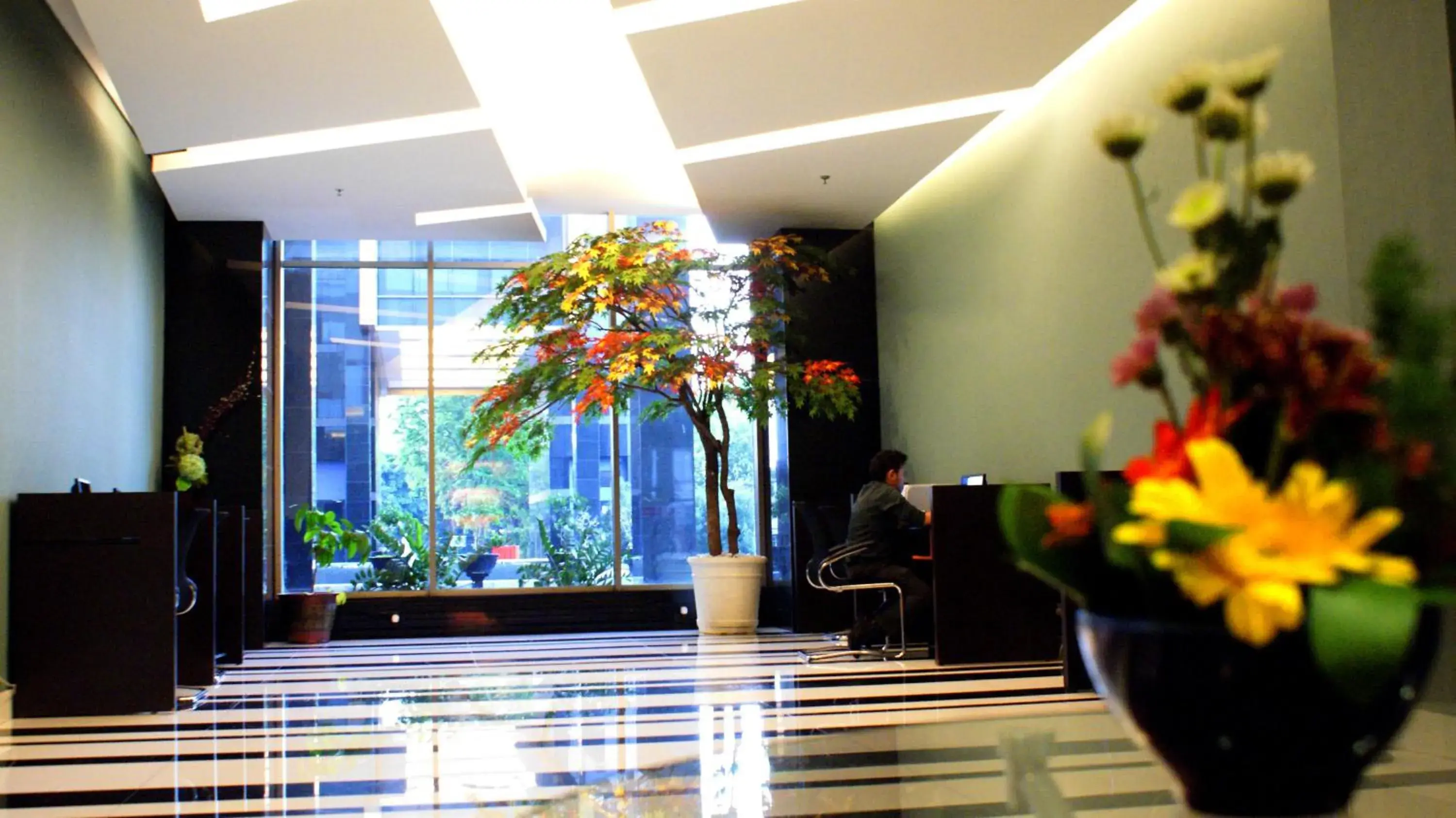 Business facilities in Merlynn Park Hotel