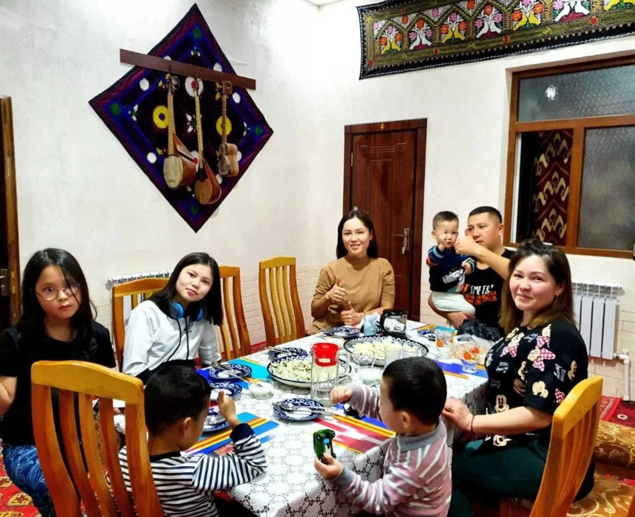 Restaurant/places to eat in Art House Boutique Hotel