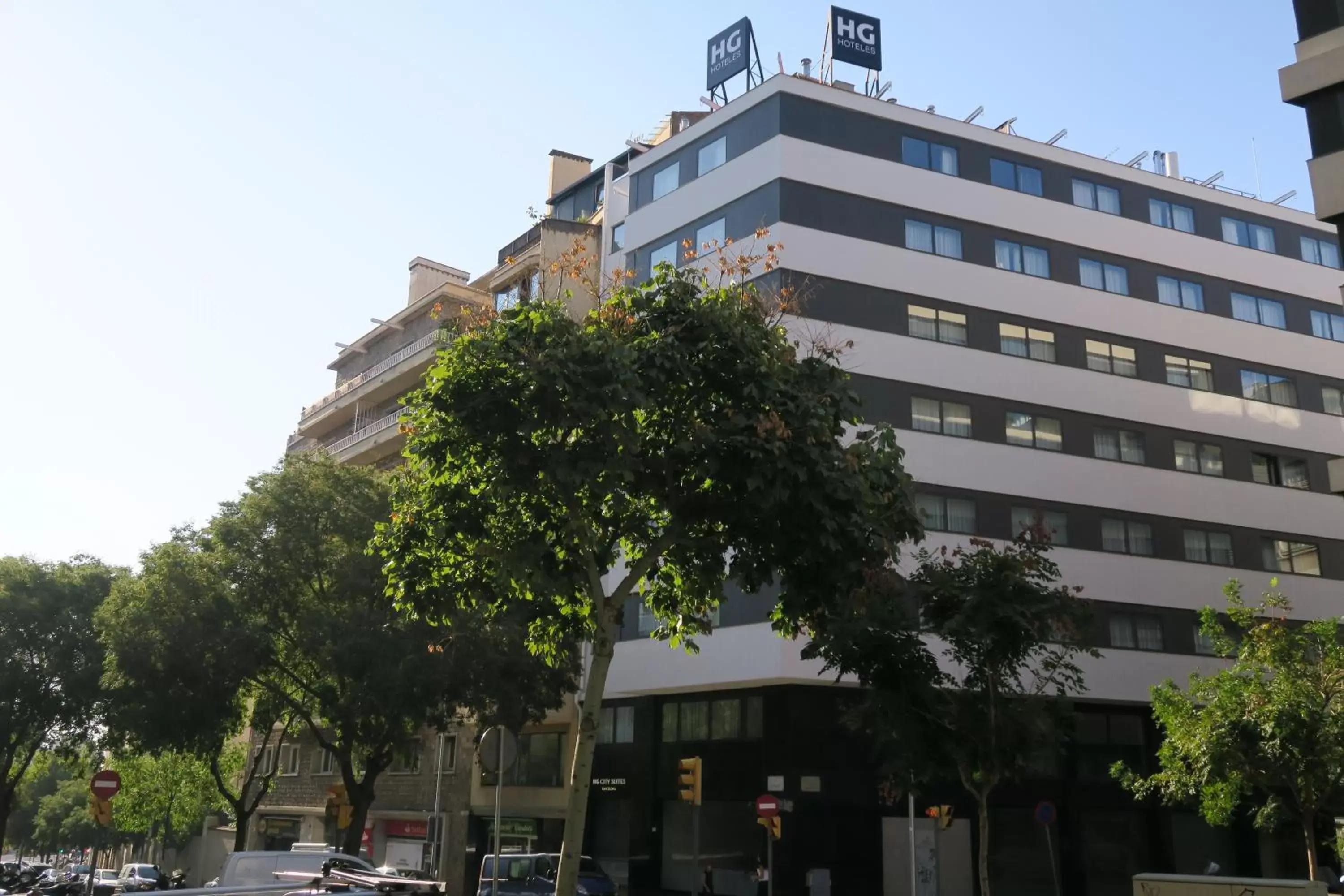 Property Building in HG City Suites Barcelona