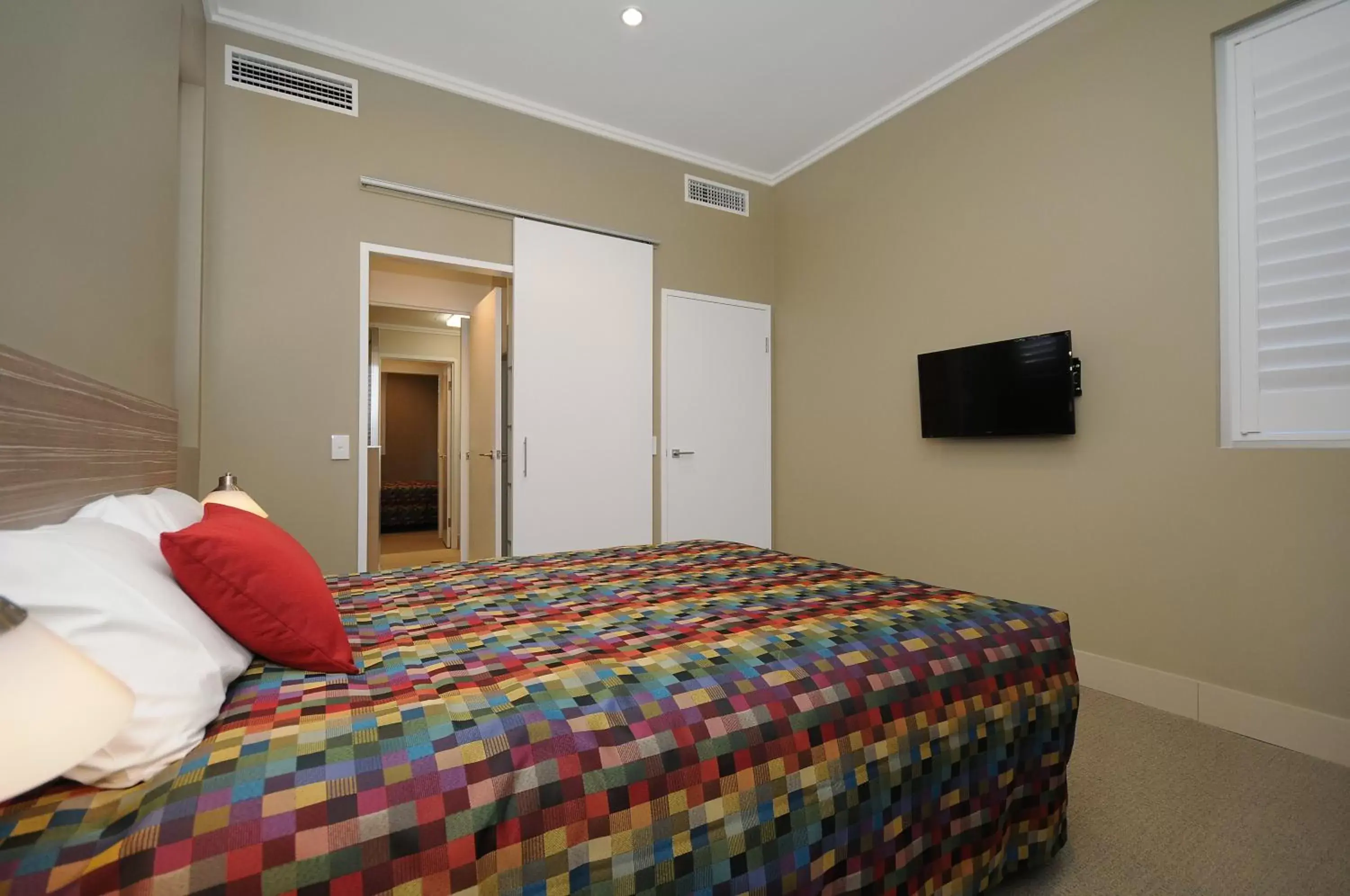 Bedroom, Bed in Laguna Serviced Apartments