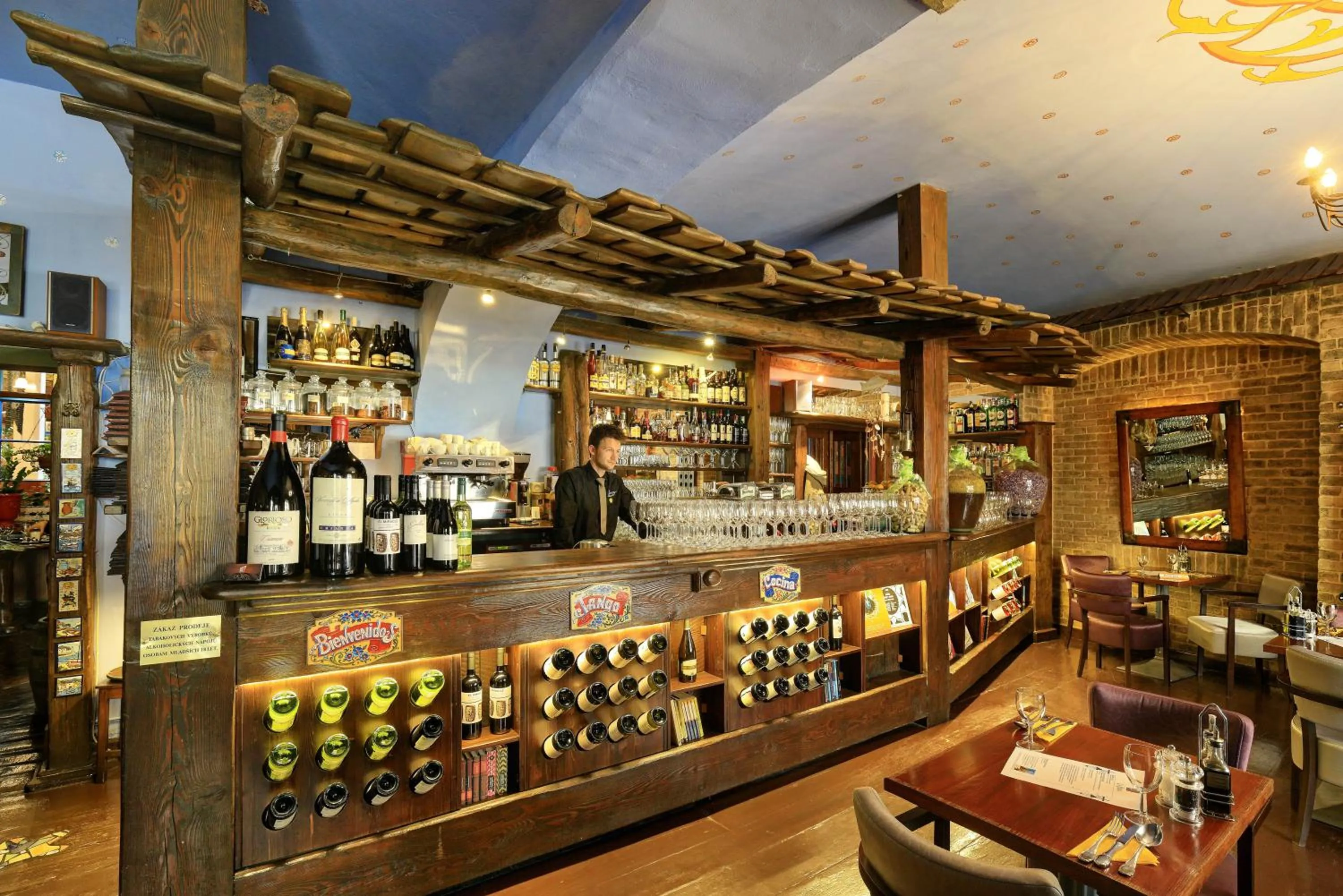 Restaurant/places to eat in Hotel Salvator