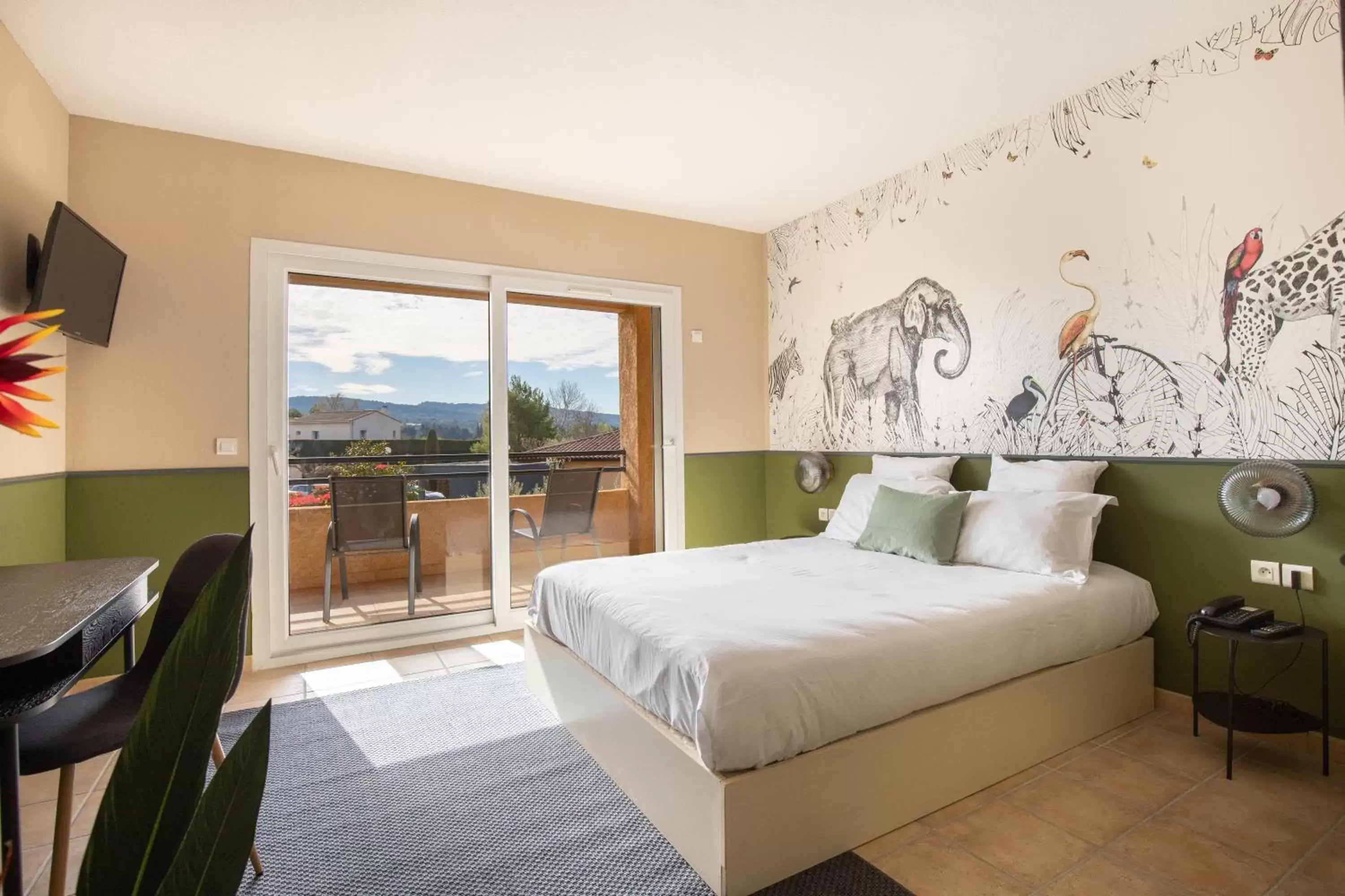 Photo of the whole room, Bed in Hôtel La Perna Photo of the whole room, Bed in Hôtel La Perna