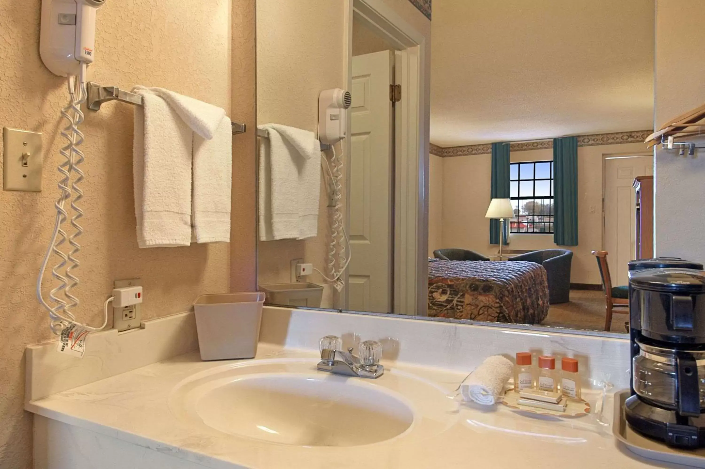 Photo of the whole room, Bathroom in Days Inn by Wyndham Brownsville