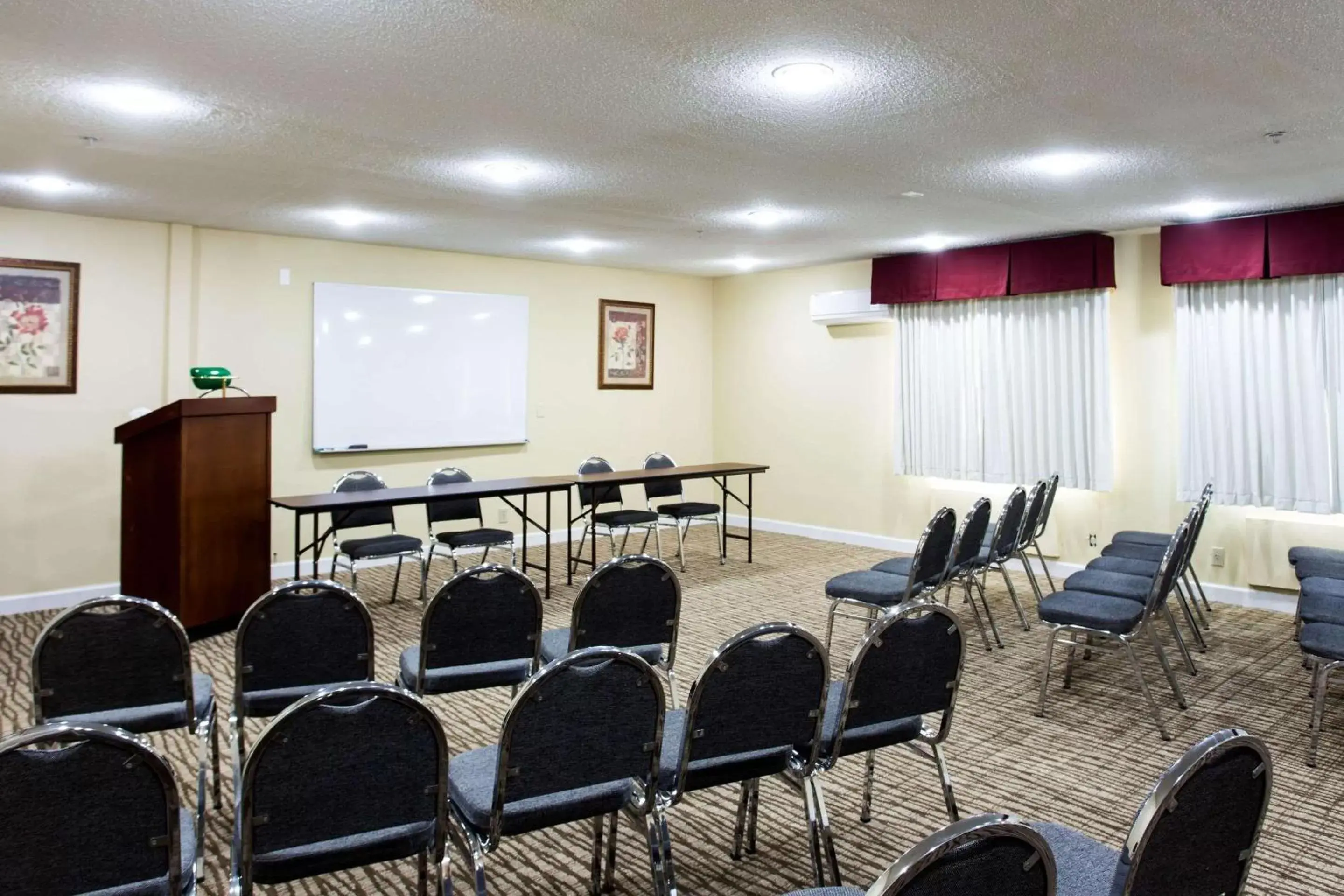 On site, Business Area/Conference Room in Comfort Inn Columbia -Bush River