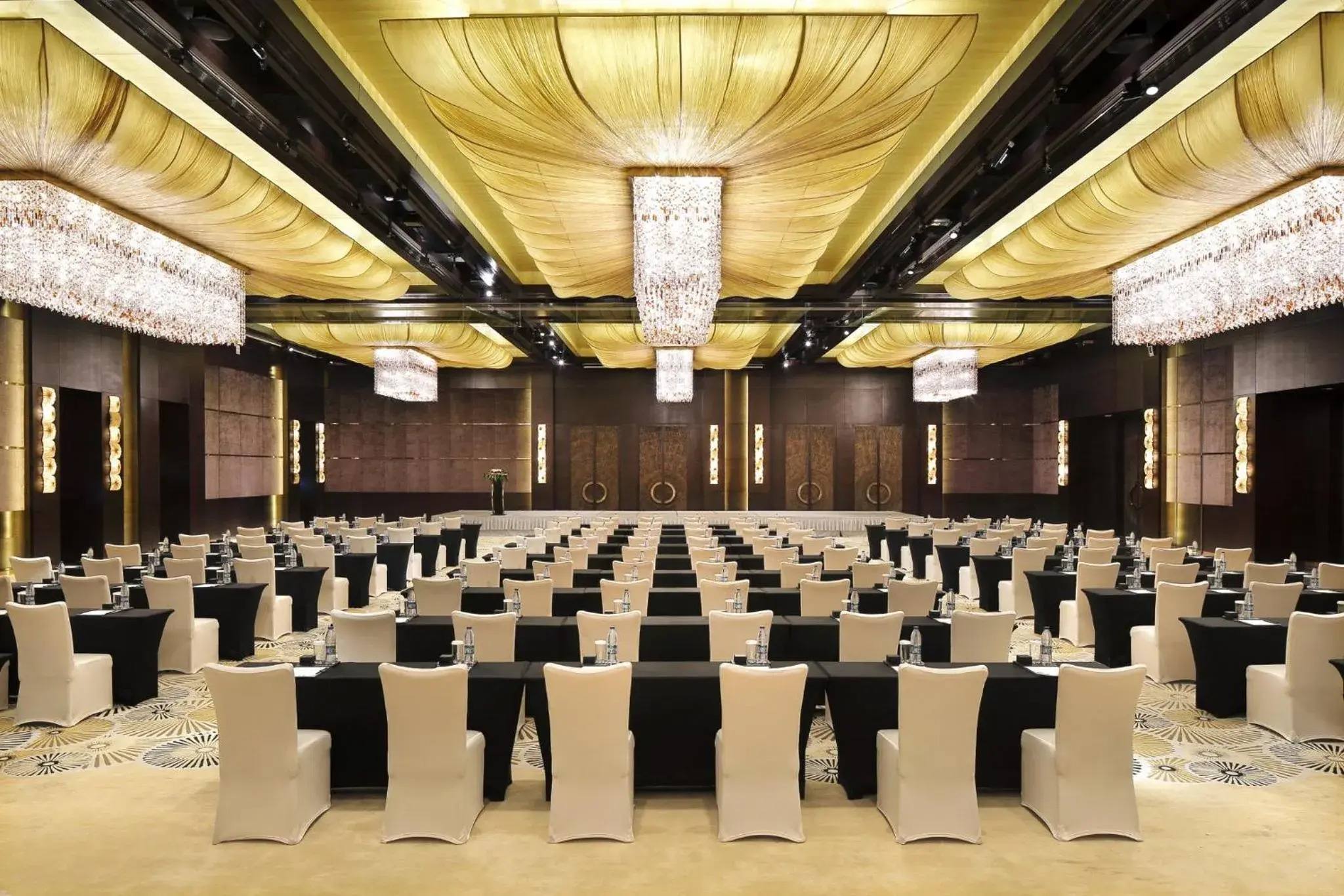 Banquet/Function facilities in InterContinental Ningbo, an IHG Hotel