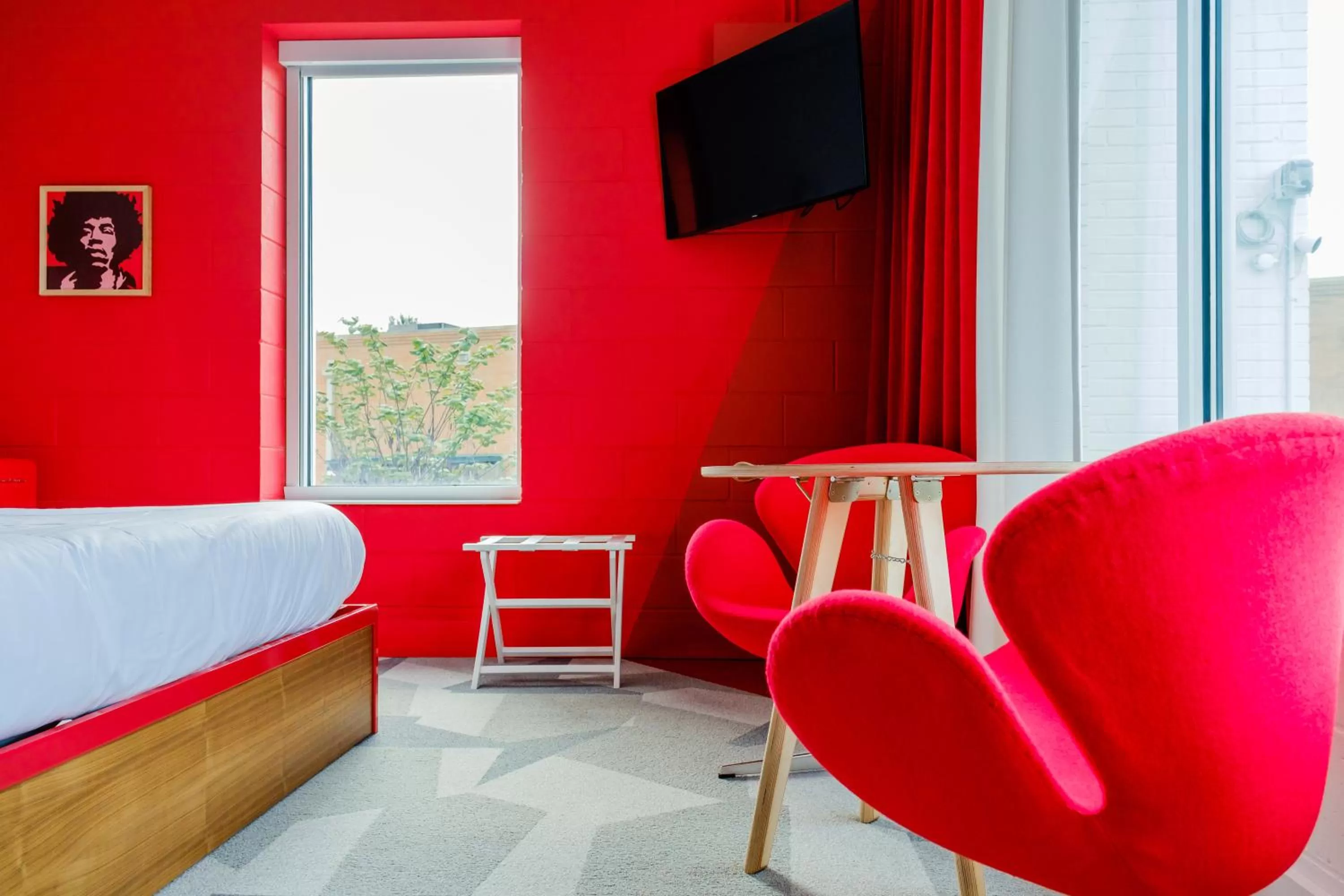 TV and multimedia, Bed in The Gallatin