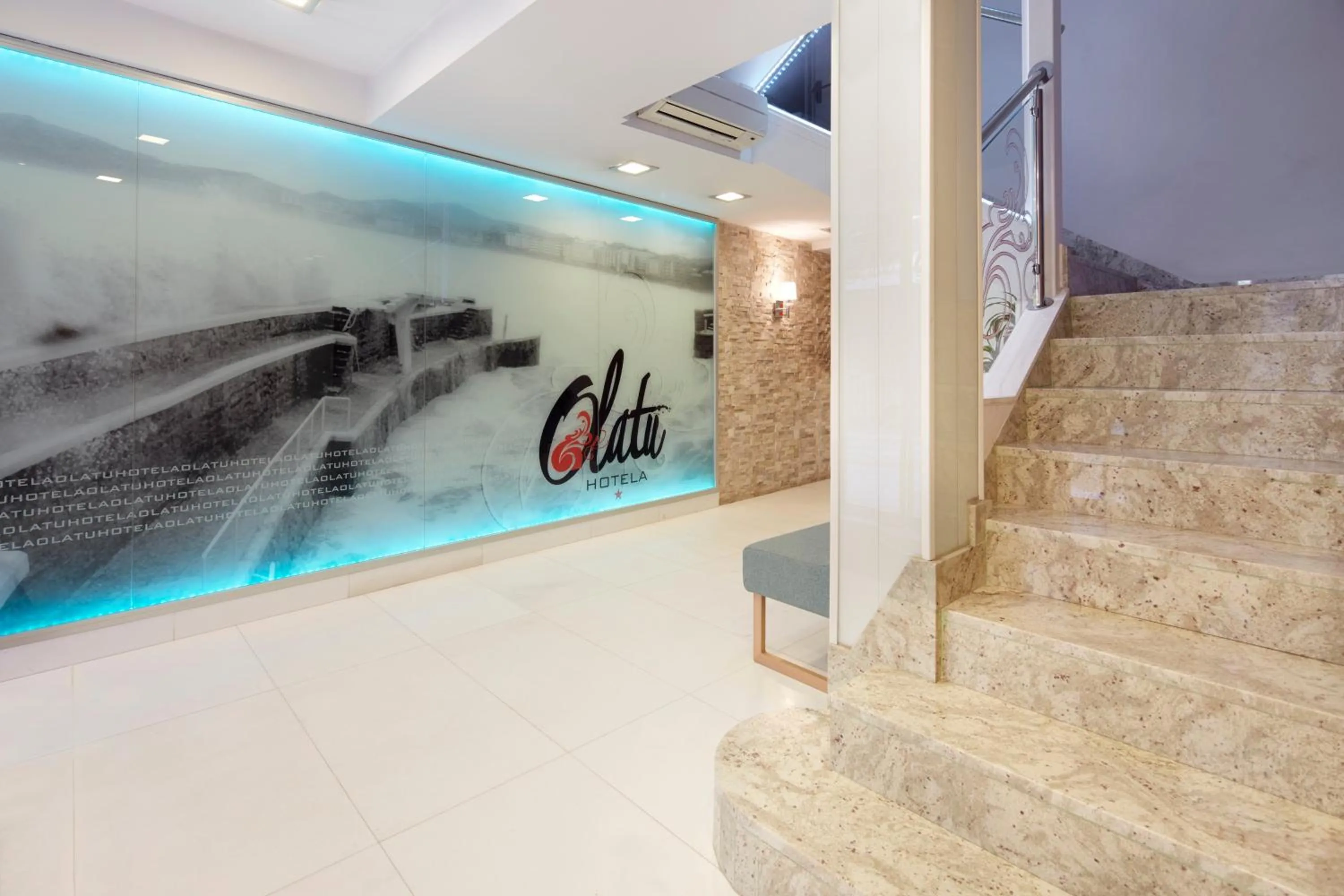 Lobby or reception in Hotel Olatu