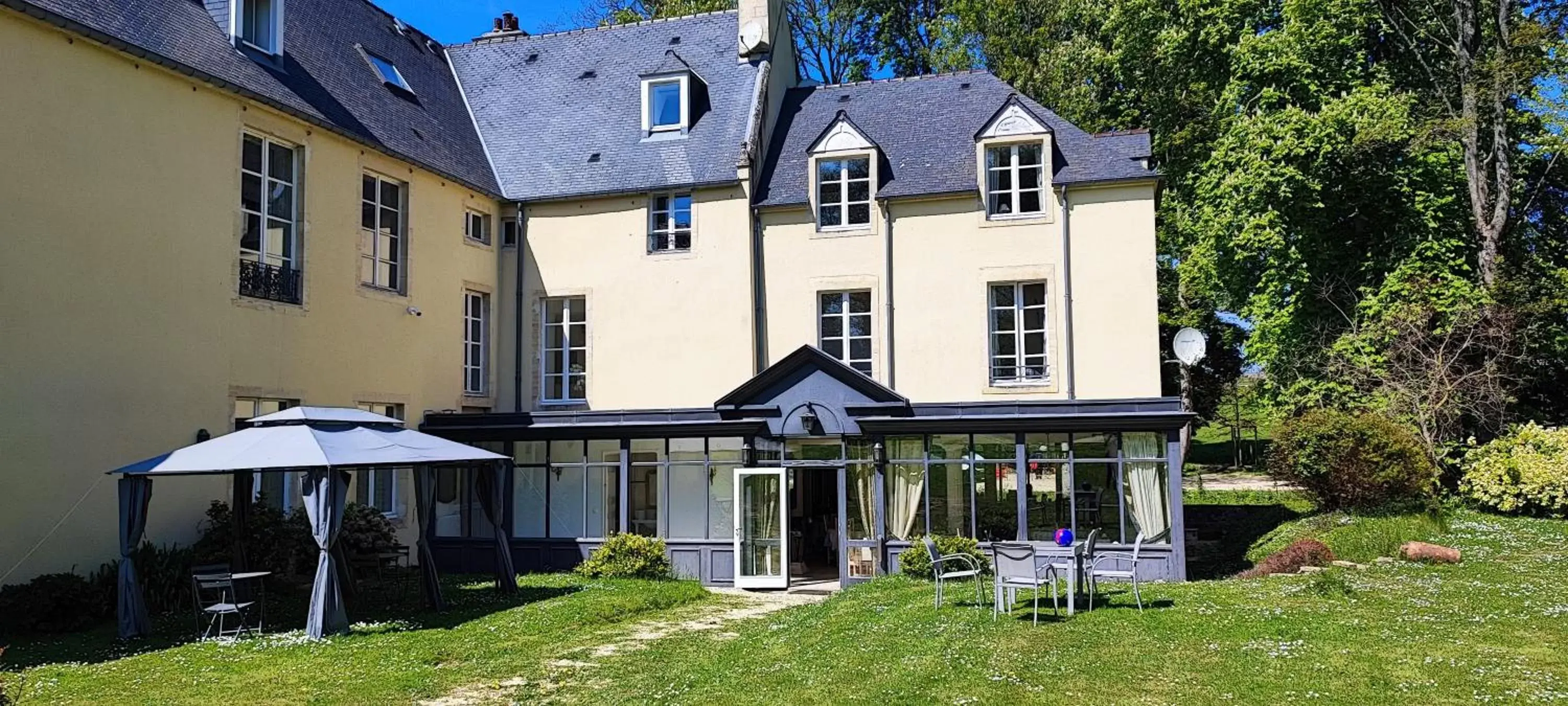 Property Building in Château de Bellefontaine