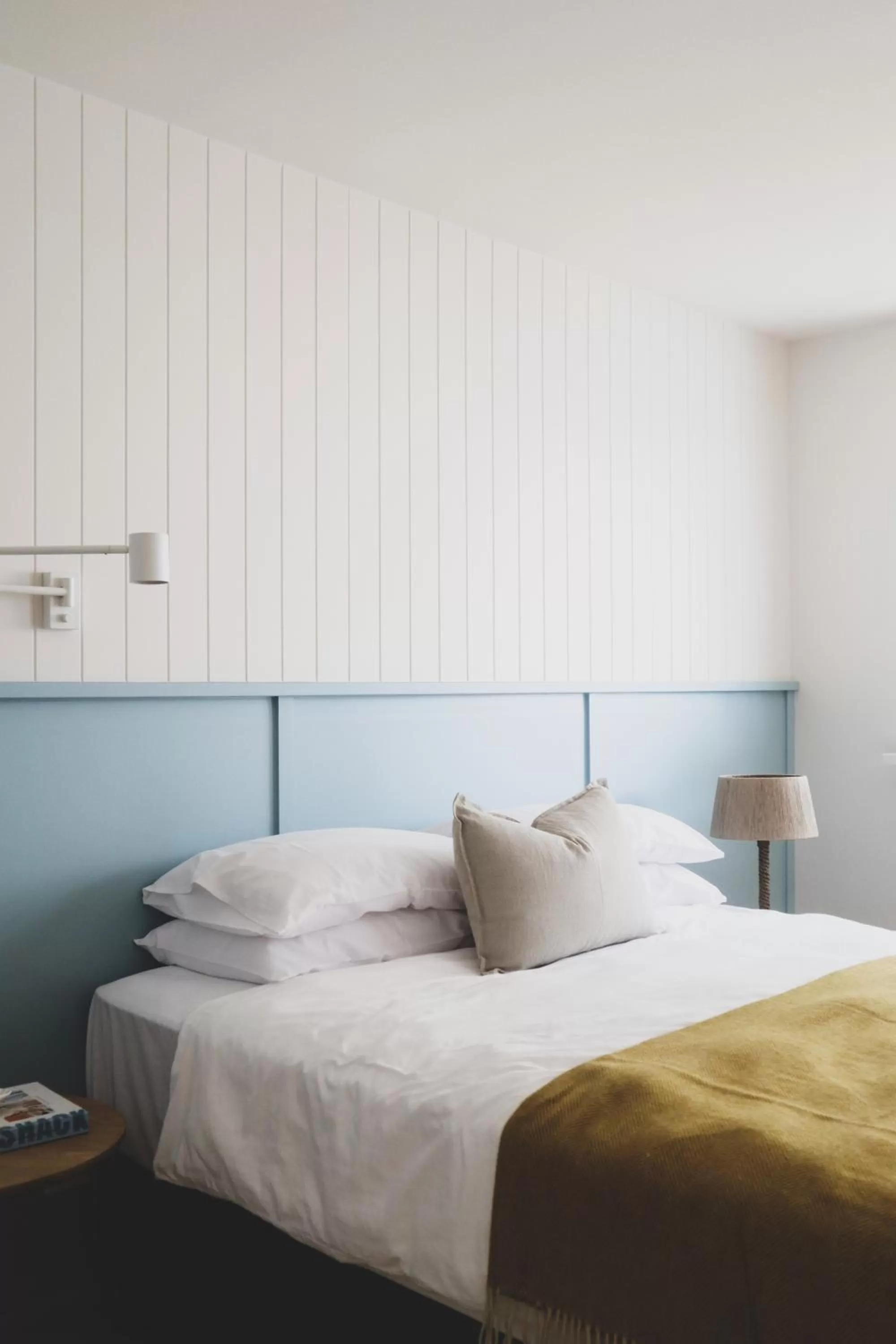 Bedroom, Bed in The Blue Water Motel