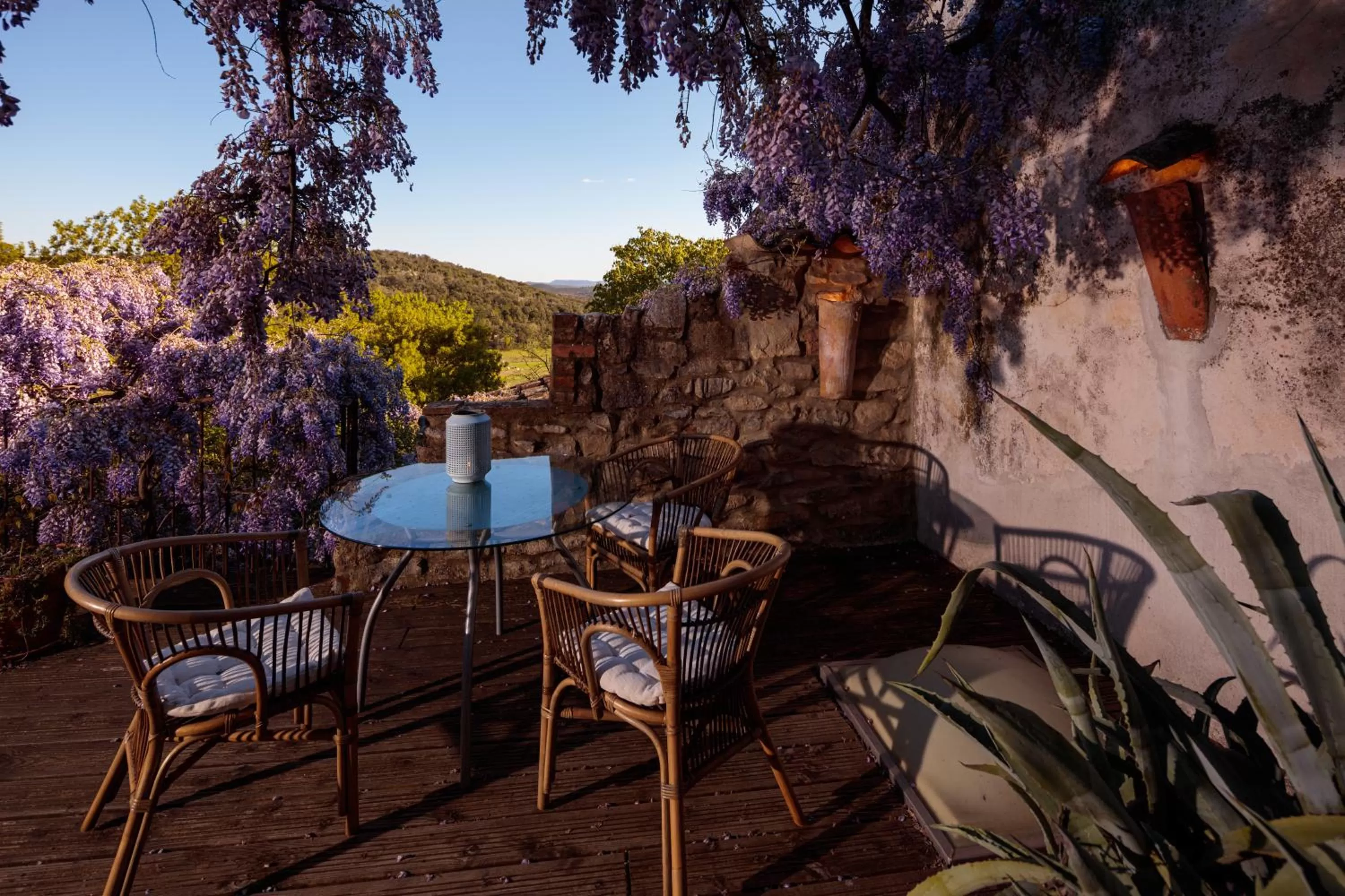 Patio in La Vieille Maison - Halte Gourmande