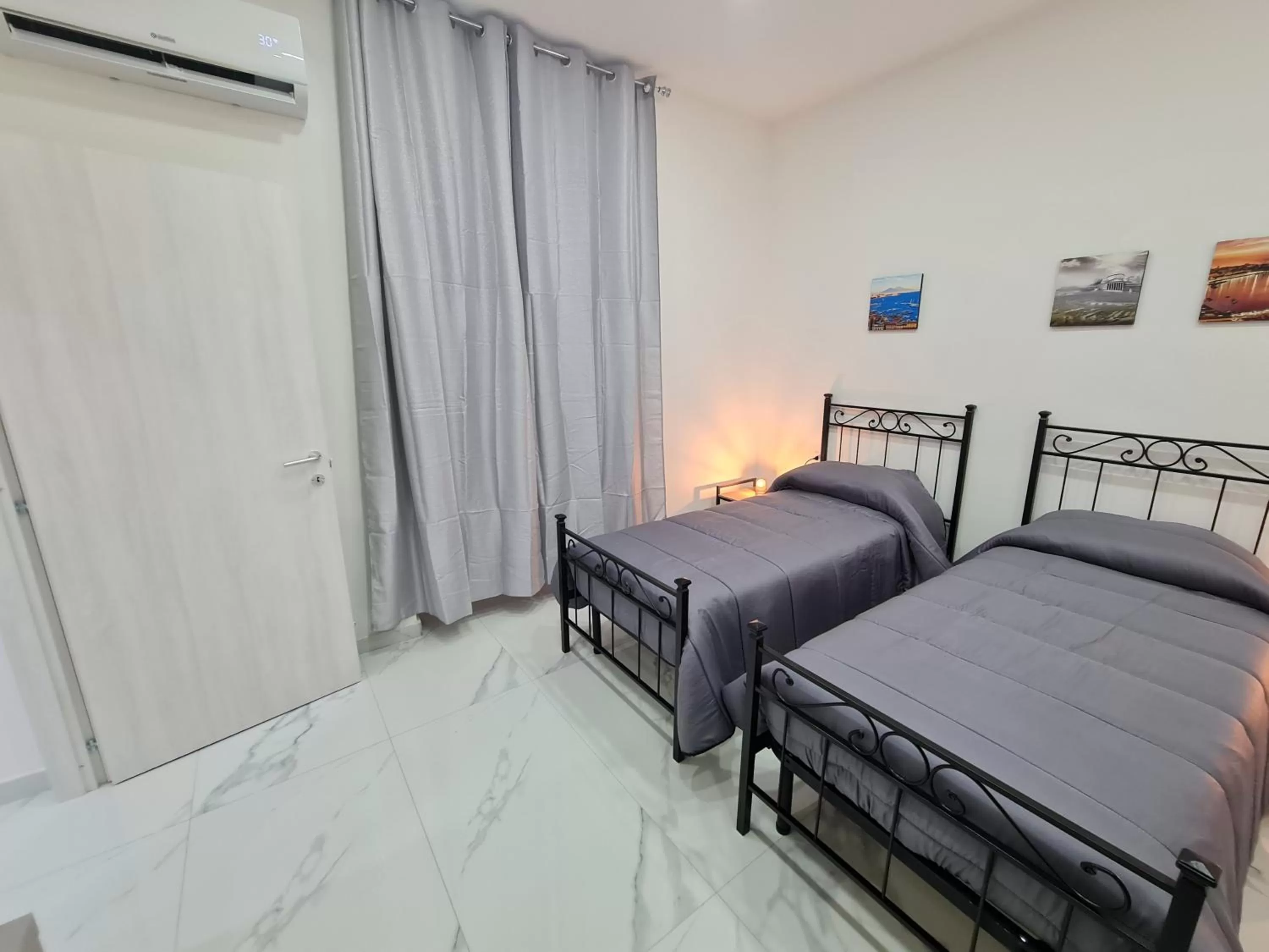 Family, Bed in Lumacors House