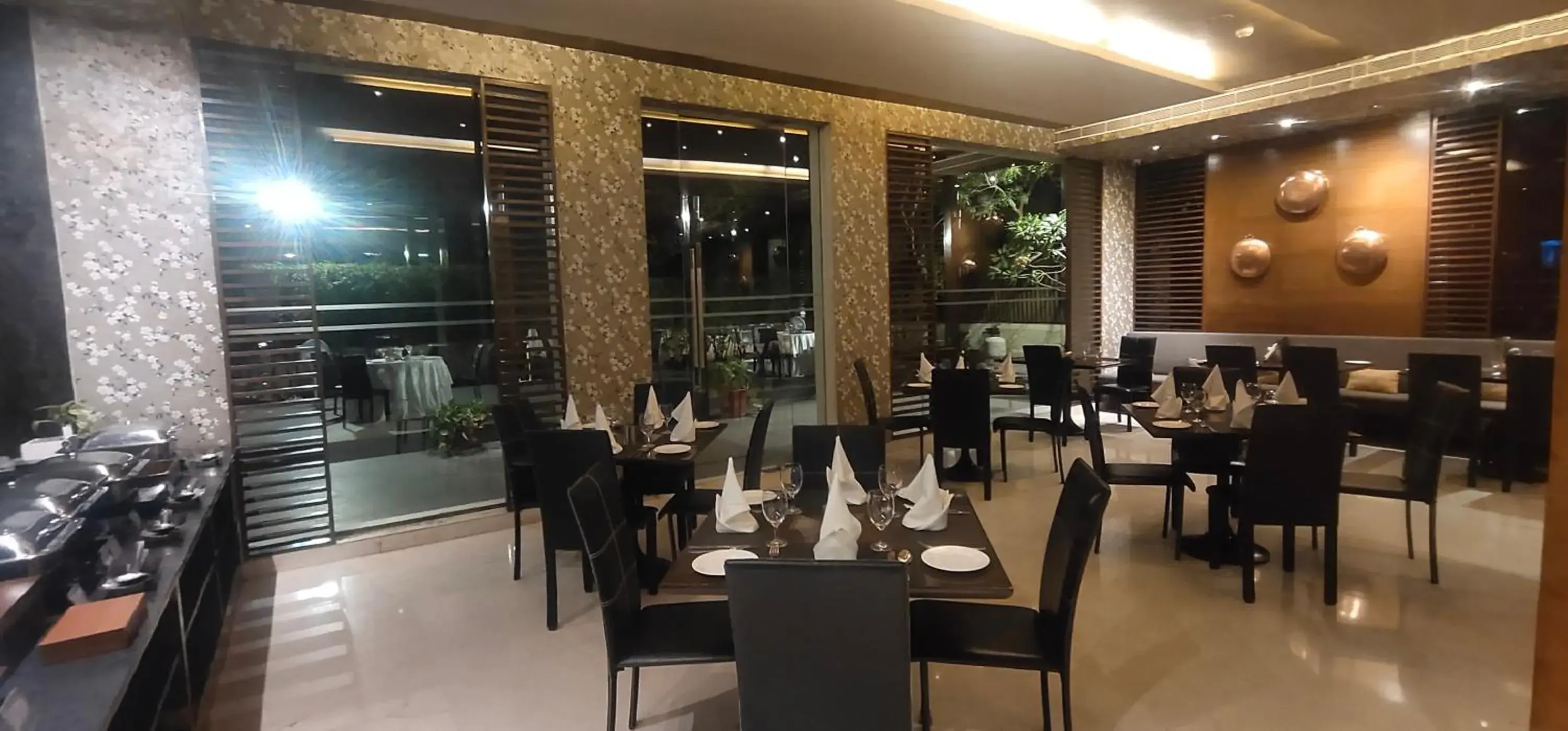 Restaurant/Places to Eat in Udman Panchshila Park by Ferns N Petals, South Delhi