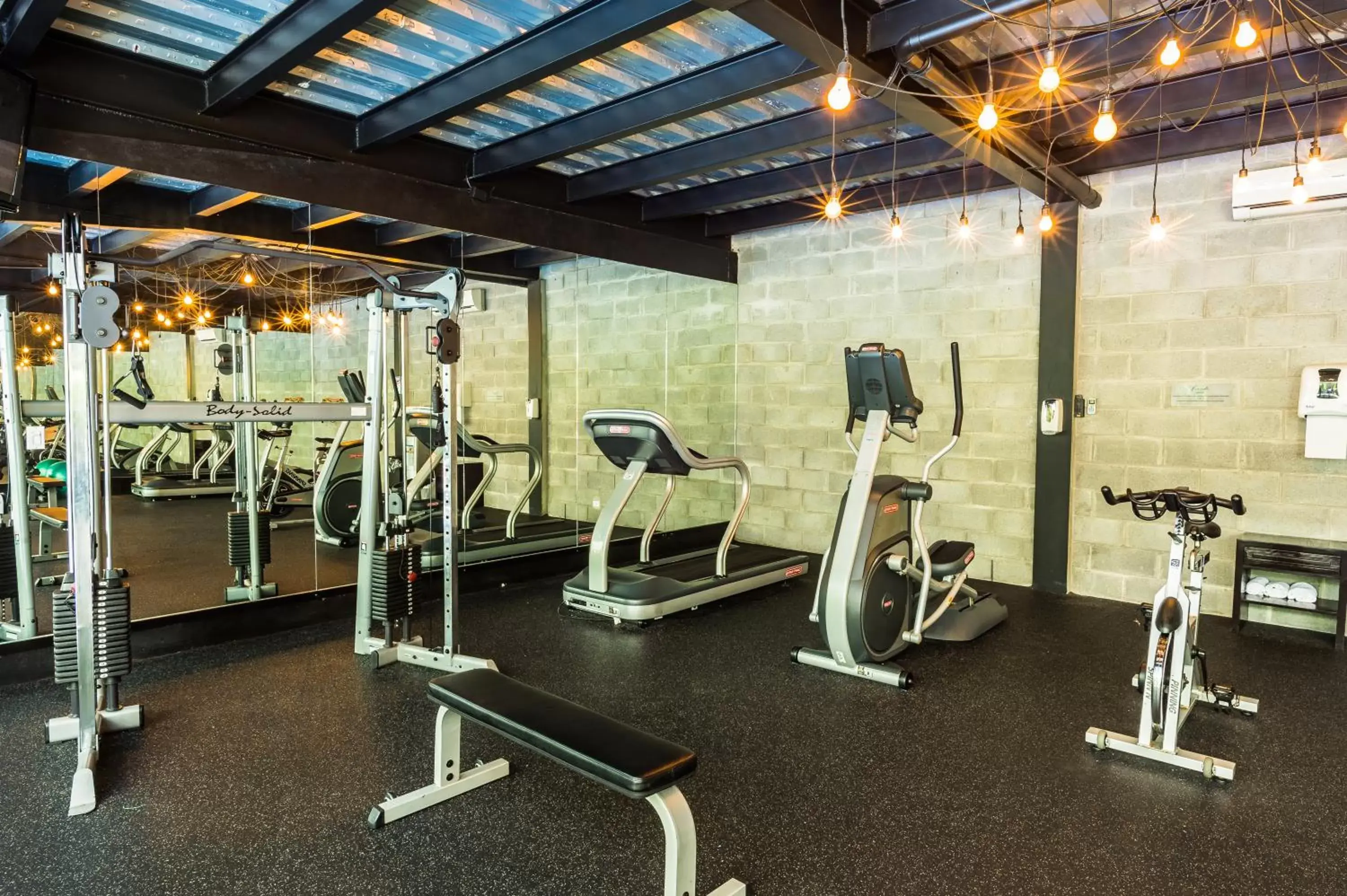 Fitness centre/facilities, Fitness Center/Facilities in Riande Urban Hotel