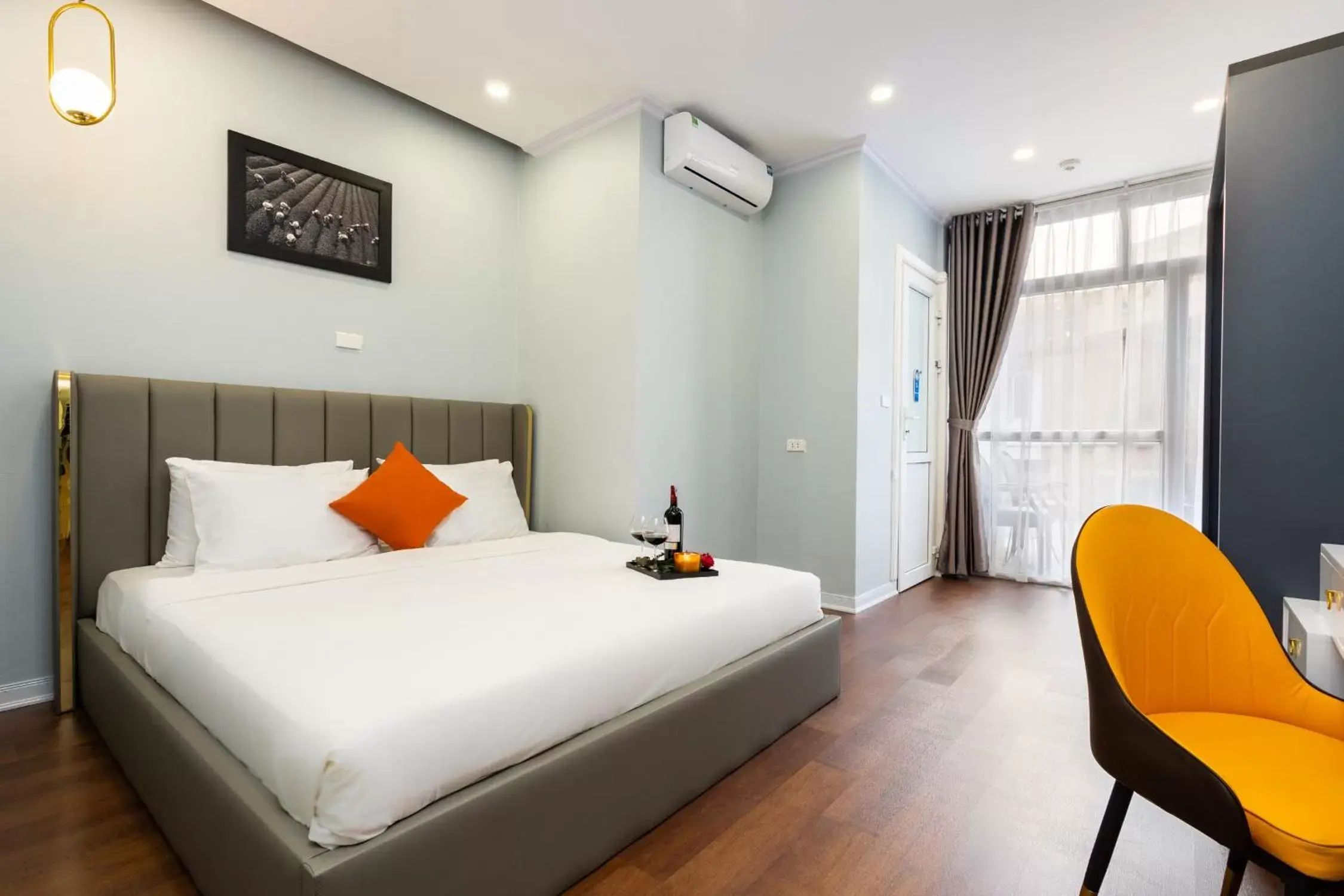 Bed in Hanoi Memory Legends Hotel Bed in Hanoi Memory Legends Hotel