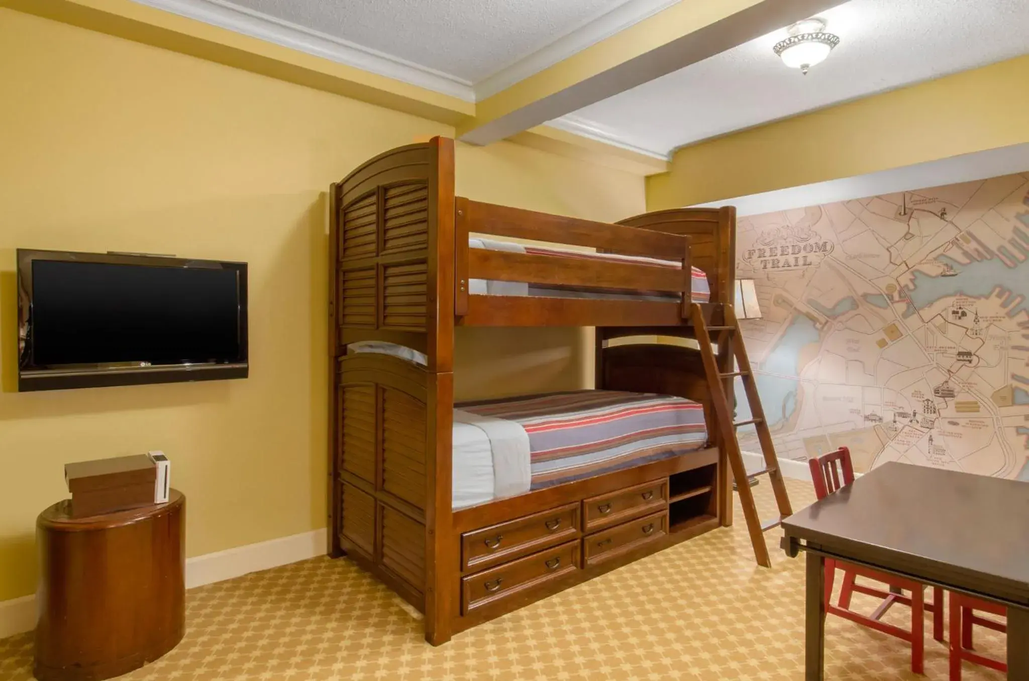 Bedroom in Boston Omni Parker House Hotel