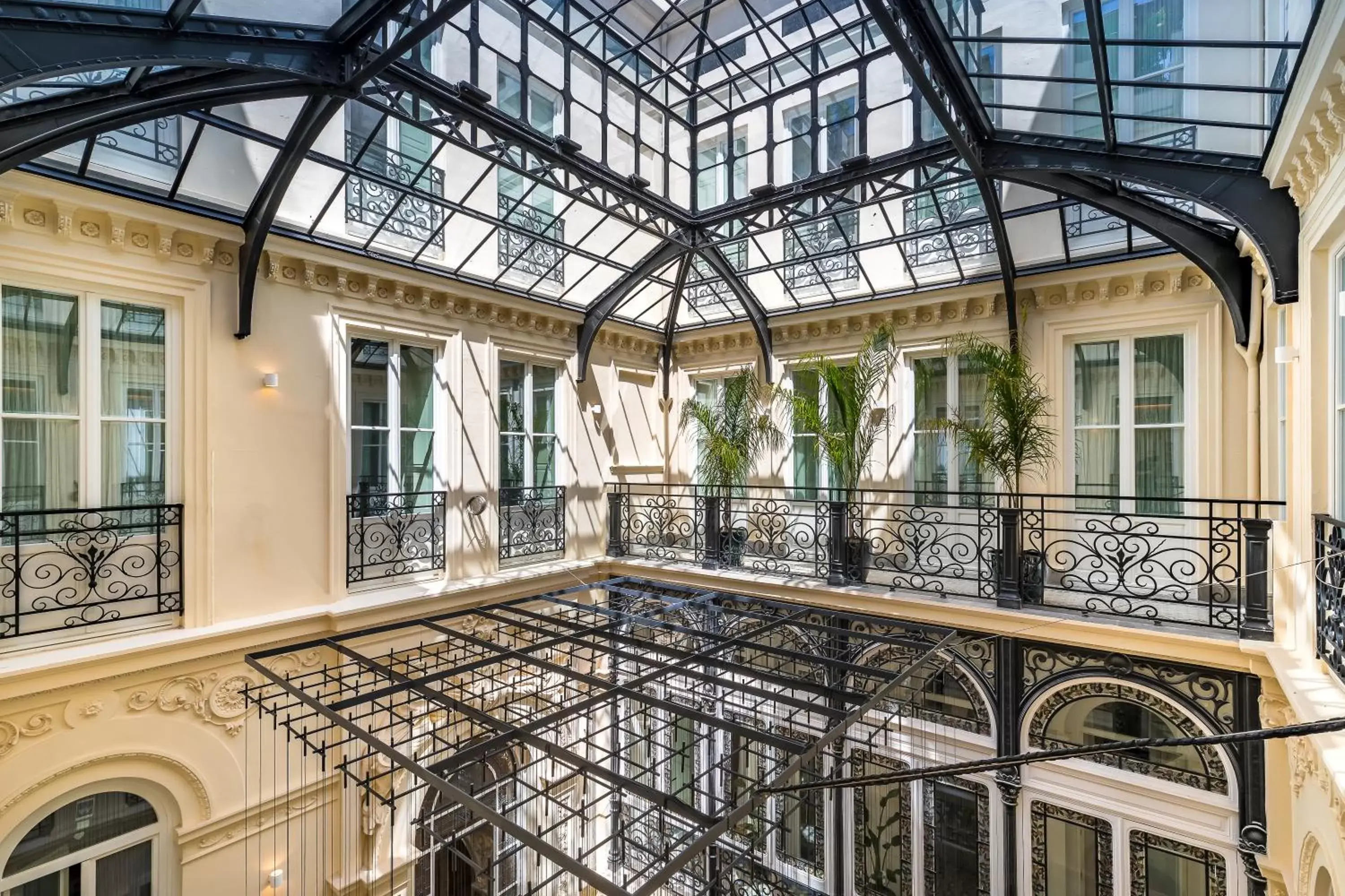 Patio in Palacio Gran Vía, a Royal Hideaway Hotel