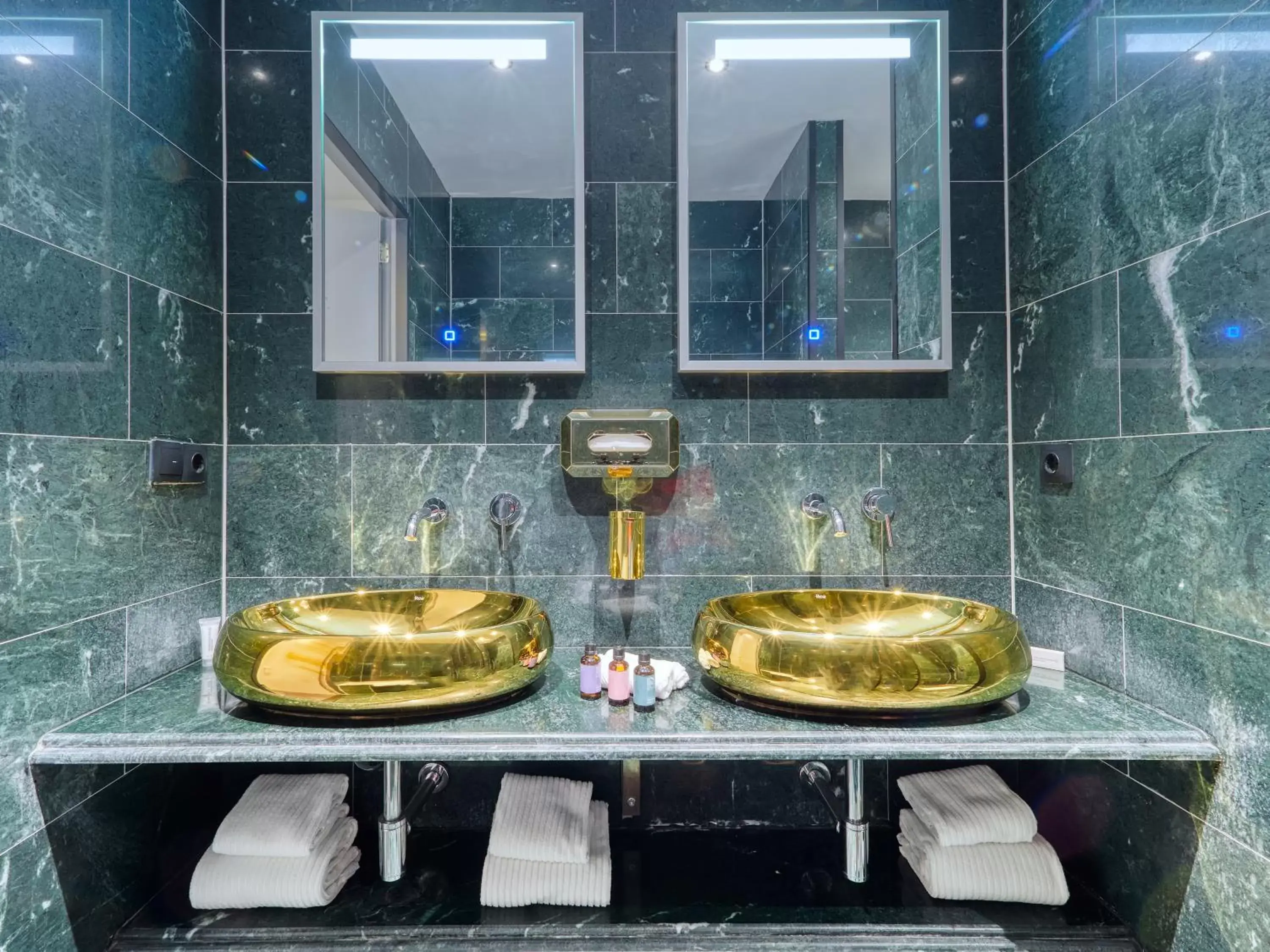 Bathroom in G Experience Hotel