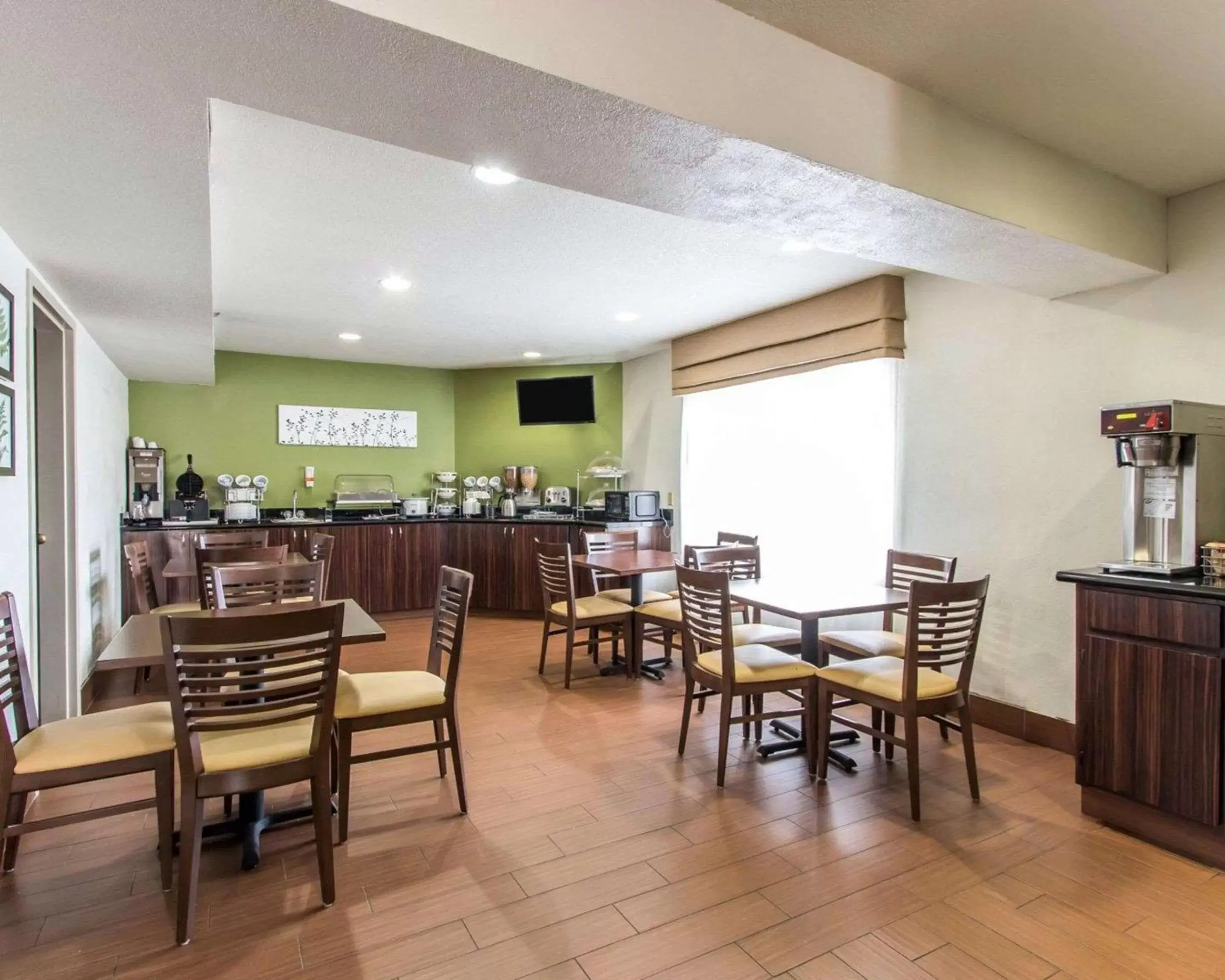 Restaurant/places to eat in The Douillet by Demeure Hotels Restaurant/places to eat in The Douillet by Demeure Hotels