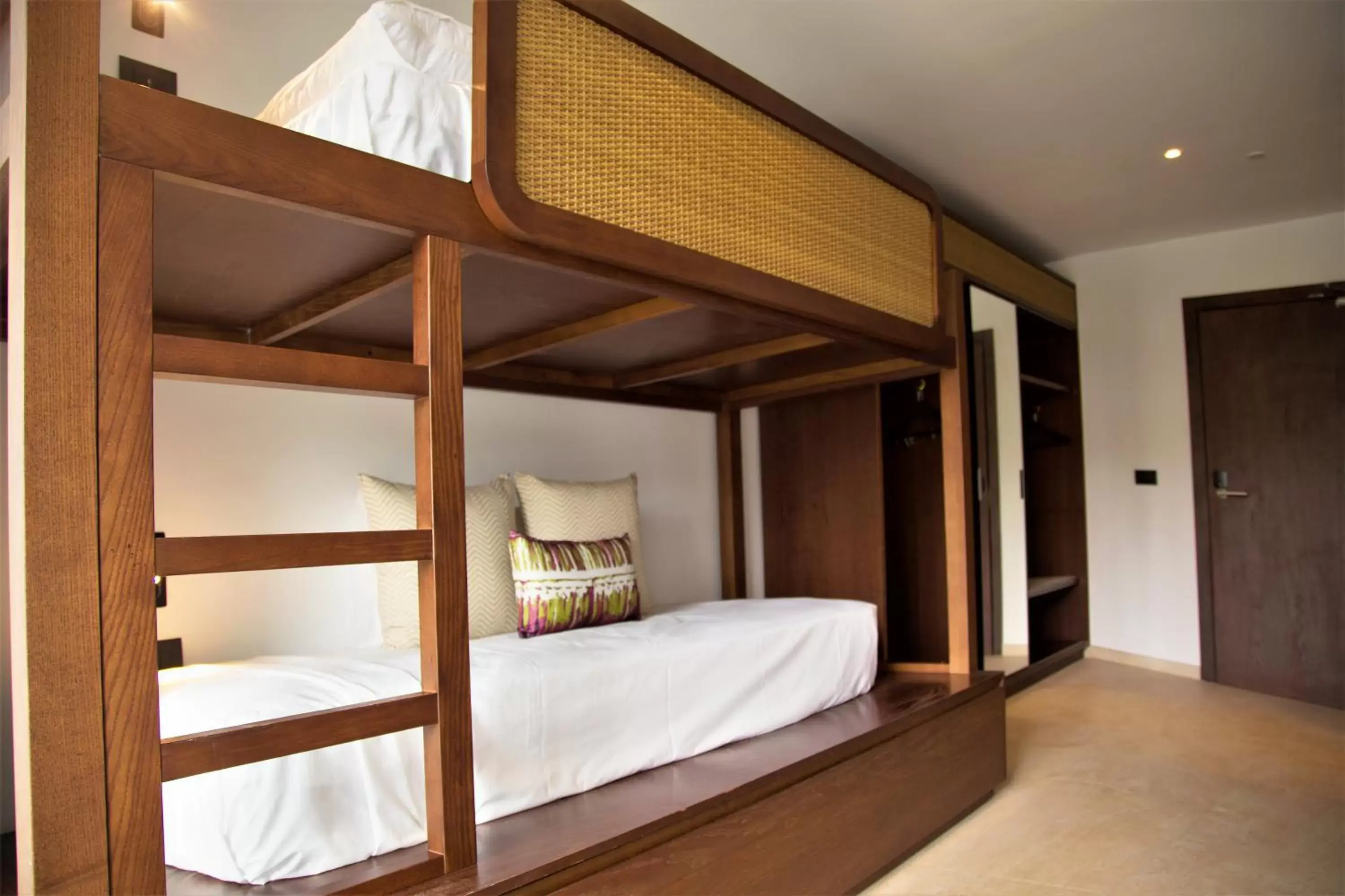 Bunk Bed in Tropical Deluxe Princess - All Inclusive