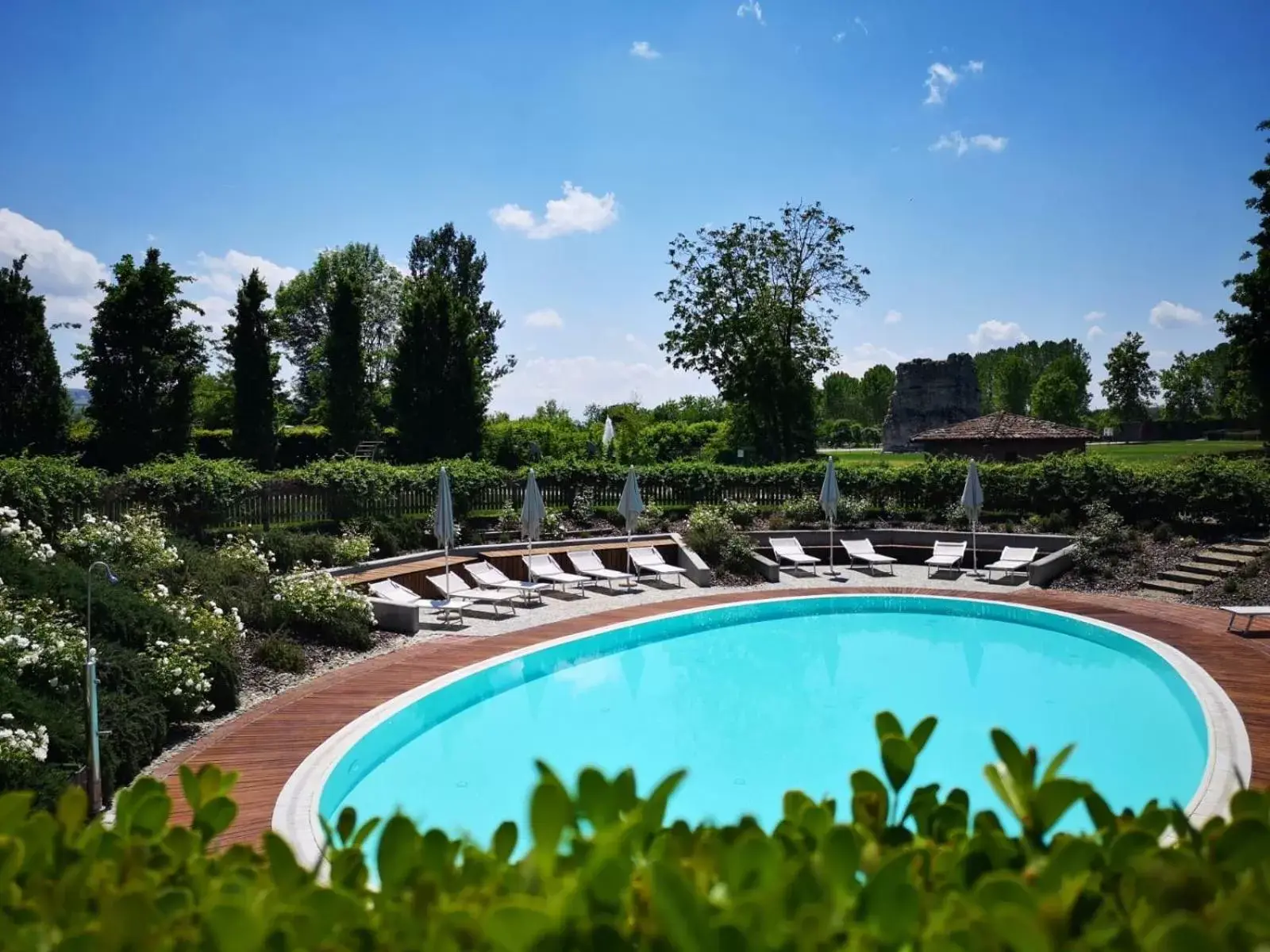 Garden, Swimming Pool in Albergo dell'Agenzia