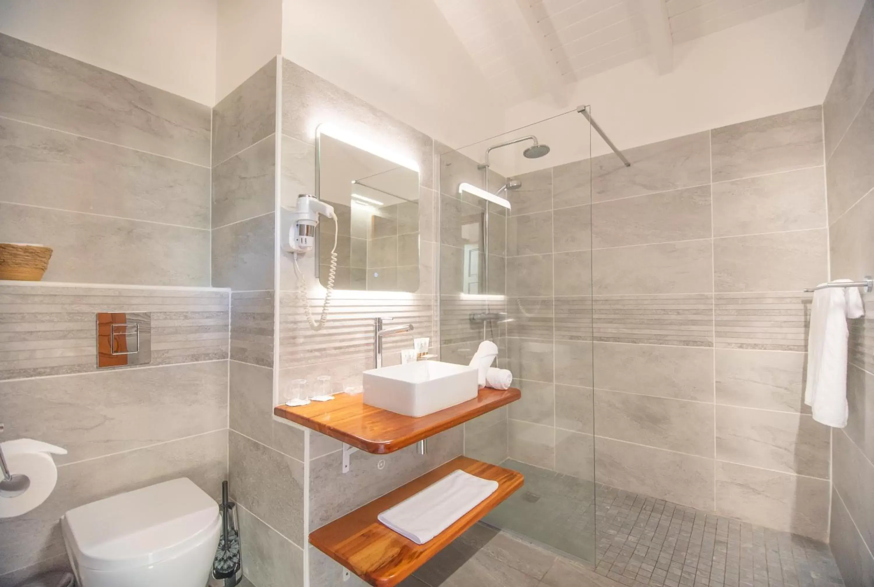 Bathroom in Le Relais du Moulin - Hôtel de Charme & Spa Adult Only