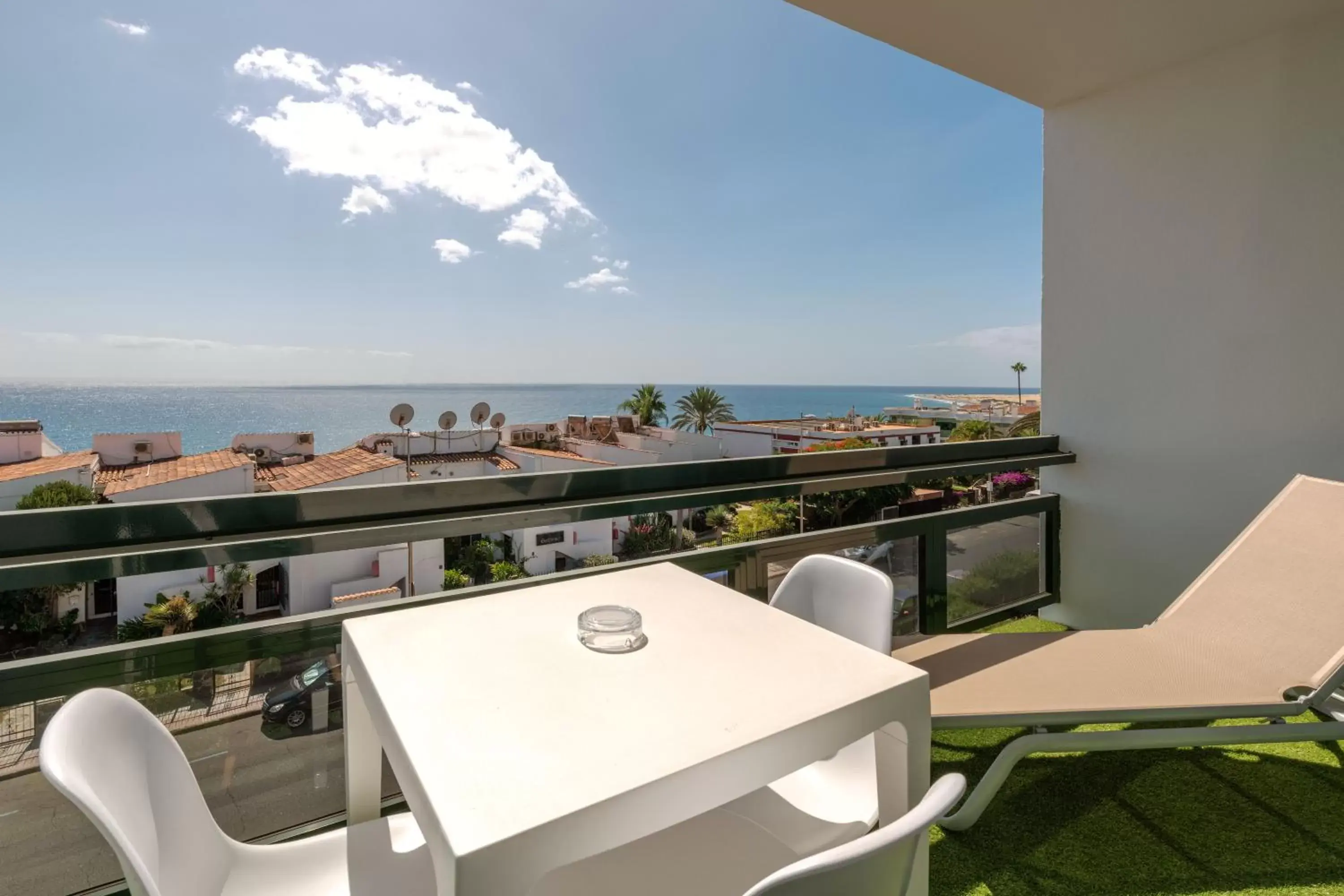 Junior Suite with Sea View in Roca Verde - Playa del Inglés Junior Suite with Sea View in Roca Verde - Playa del Inglés