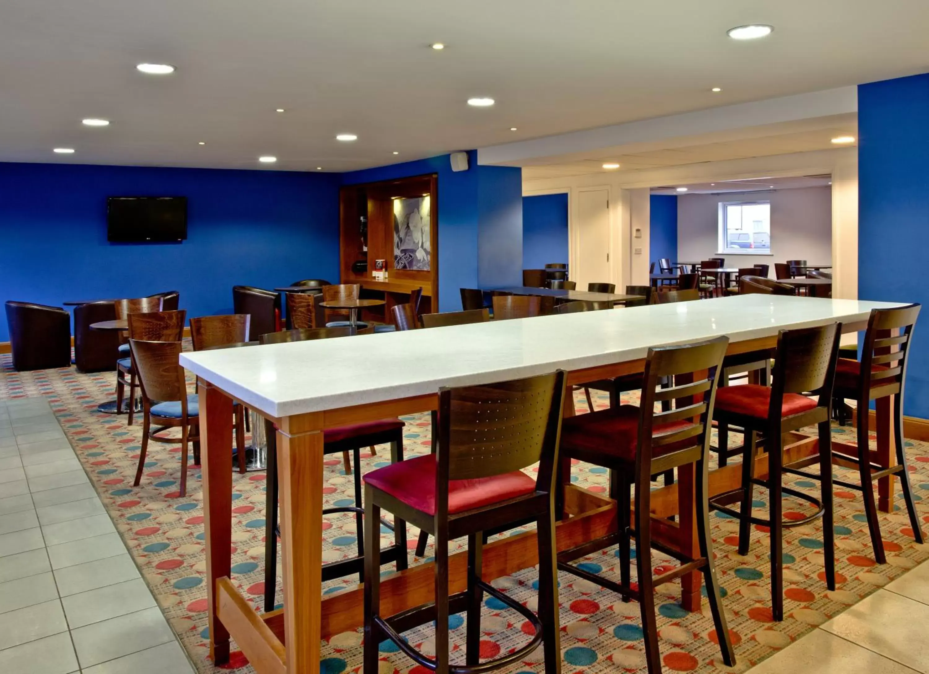 Property building, Restaurant/Places to Eat in Holiday Inn Express Shrewsbury, an IHG Hotel