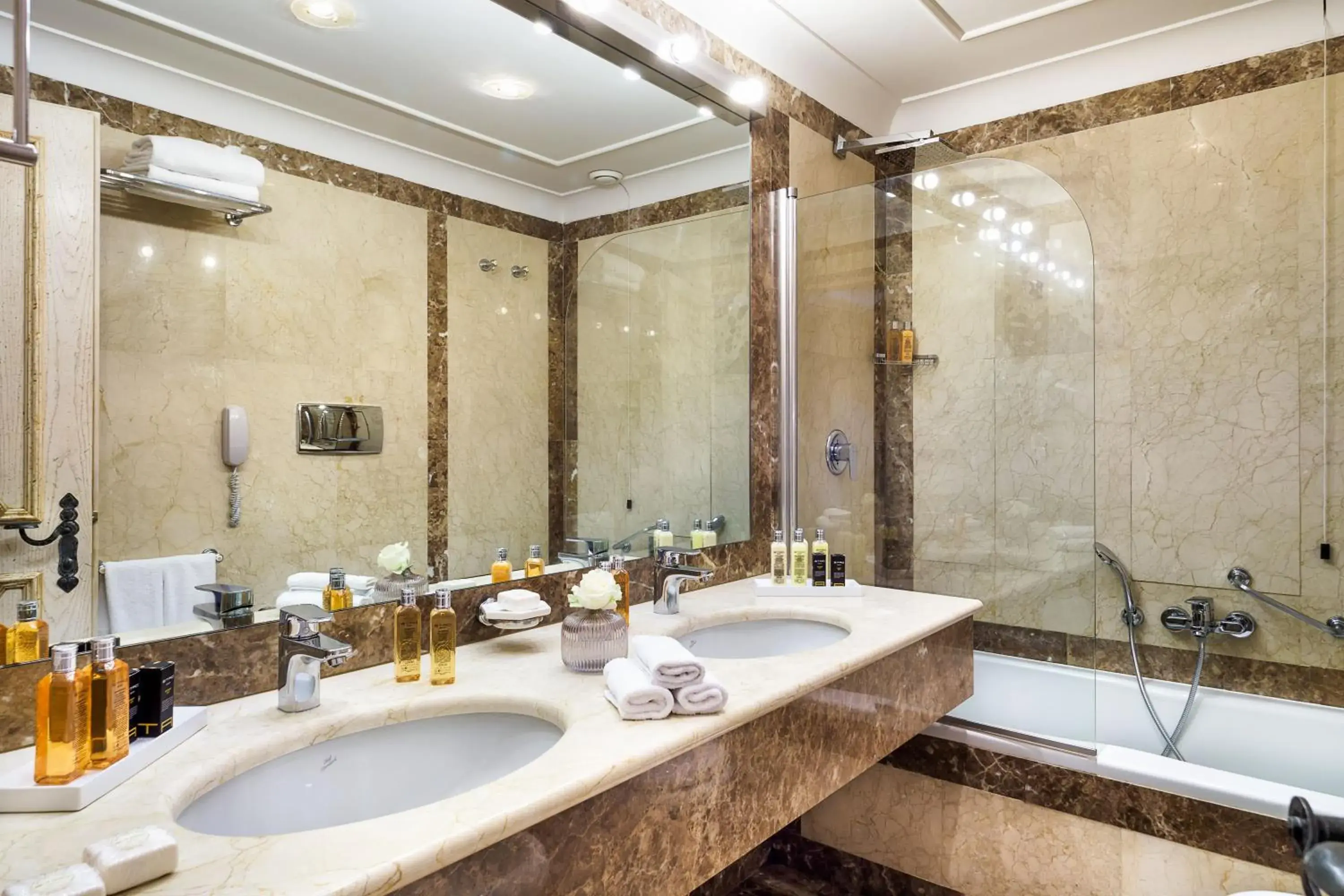 Bathroom in VOI Grand Hotel Atlantis Bay