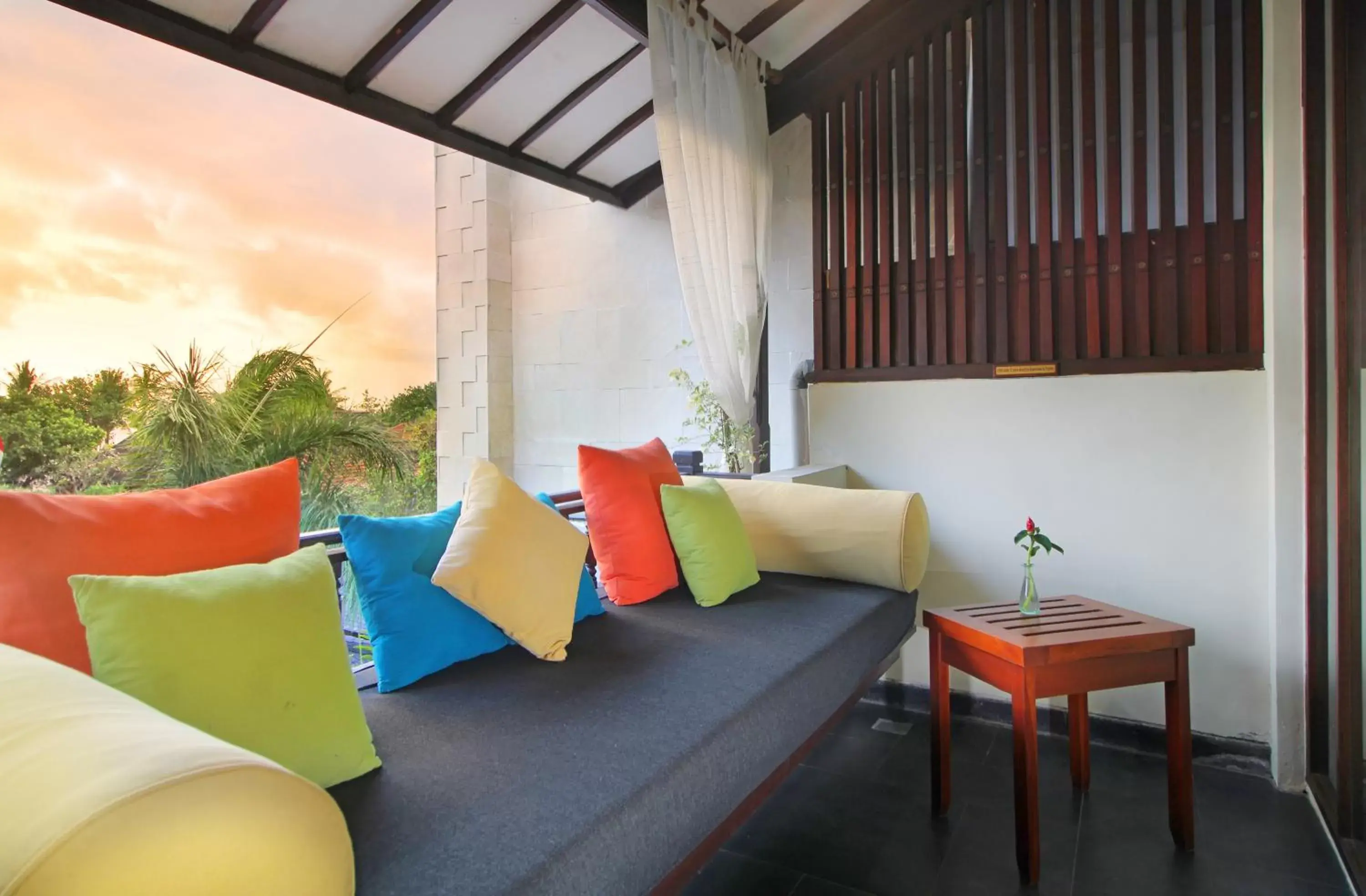 Balcony/Terrace, Seating Area in Kuta Seaview Boutique Resort