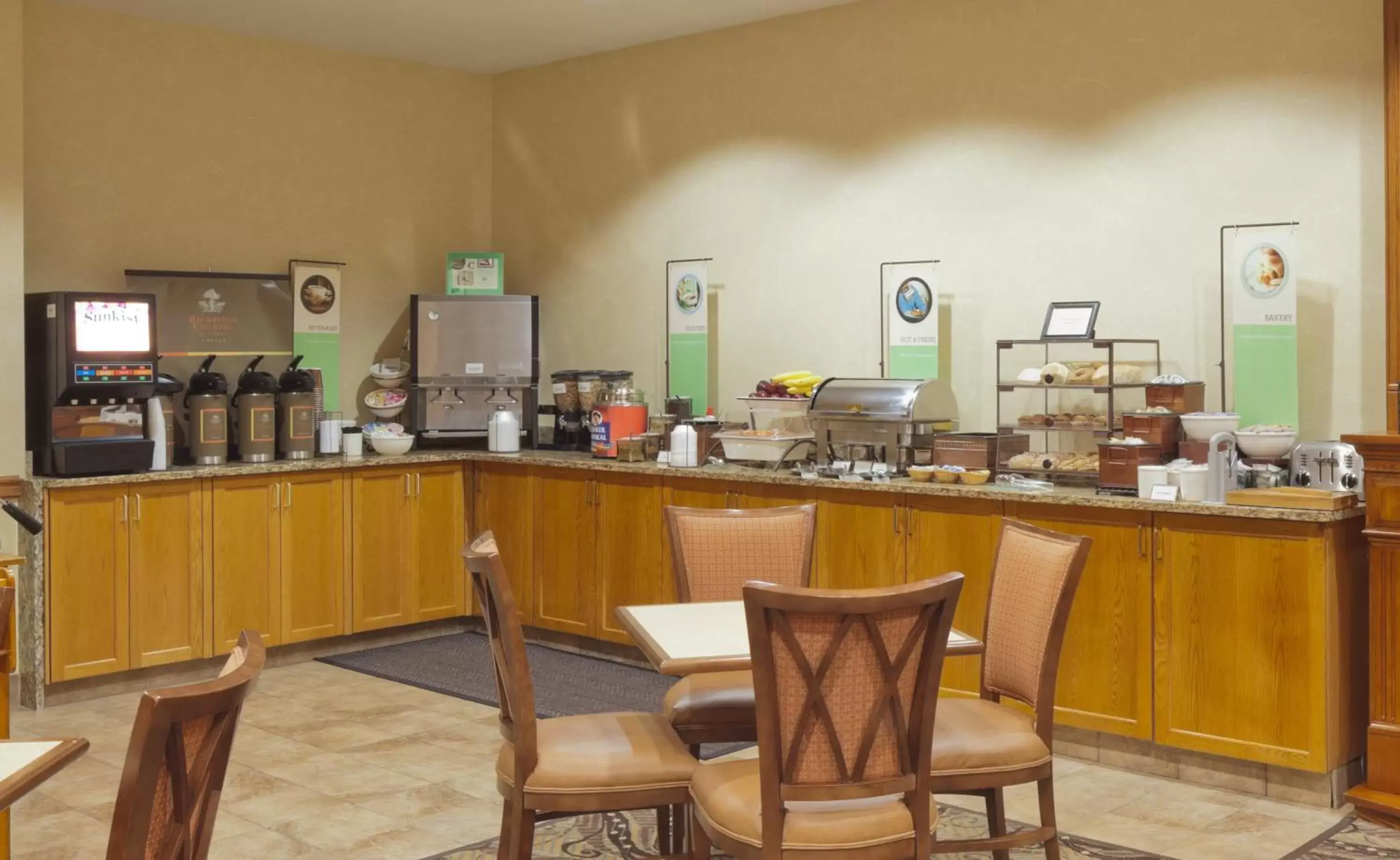 Restaurant/Places to Eat in Country Inn & Suites by Radisson, Cuyahoga Falls, OH