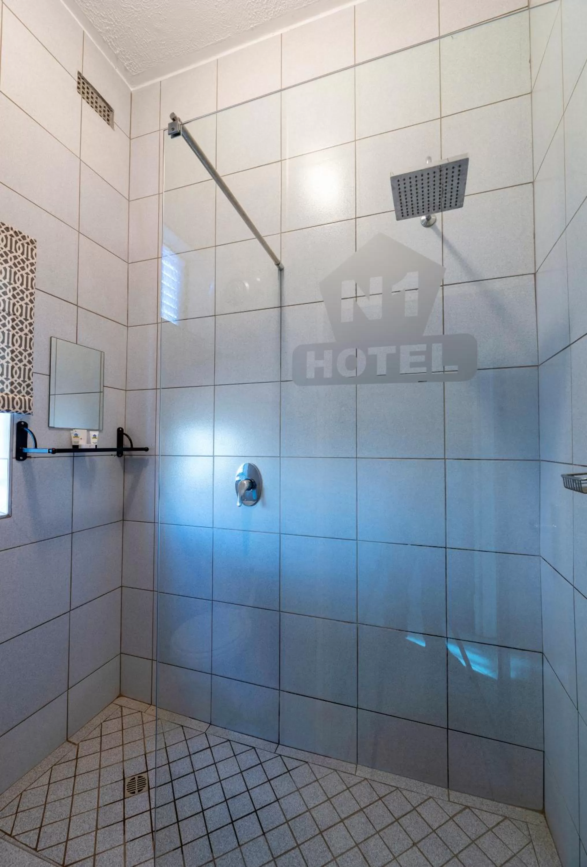 Shower in N1 Hotel Samora Machel Harare