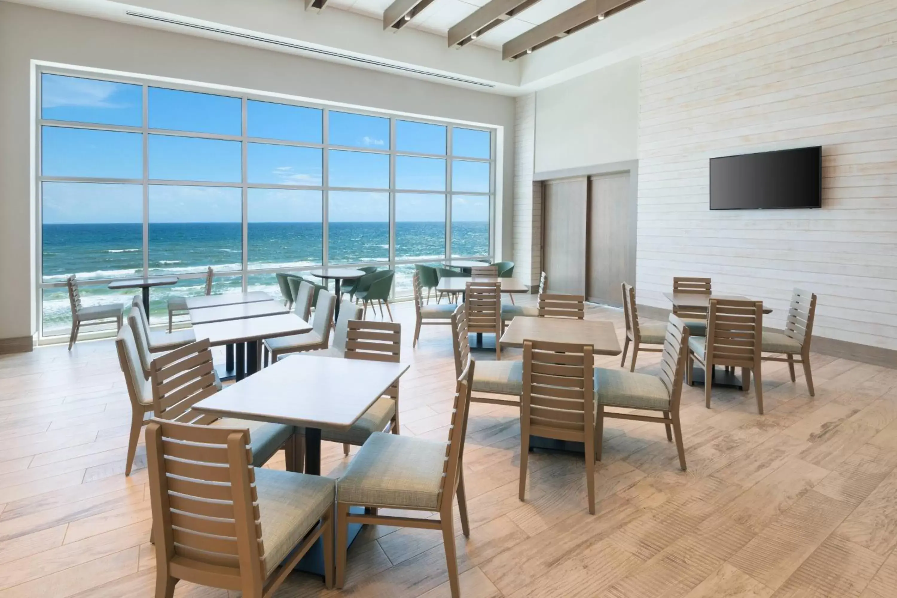 Breakfast, Restaurant/Places to Eat in SpringHill Suites by Marriott Panama City Beach Beachfront