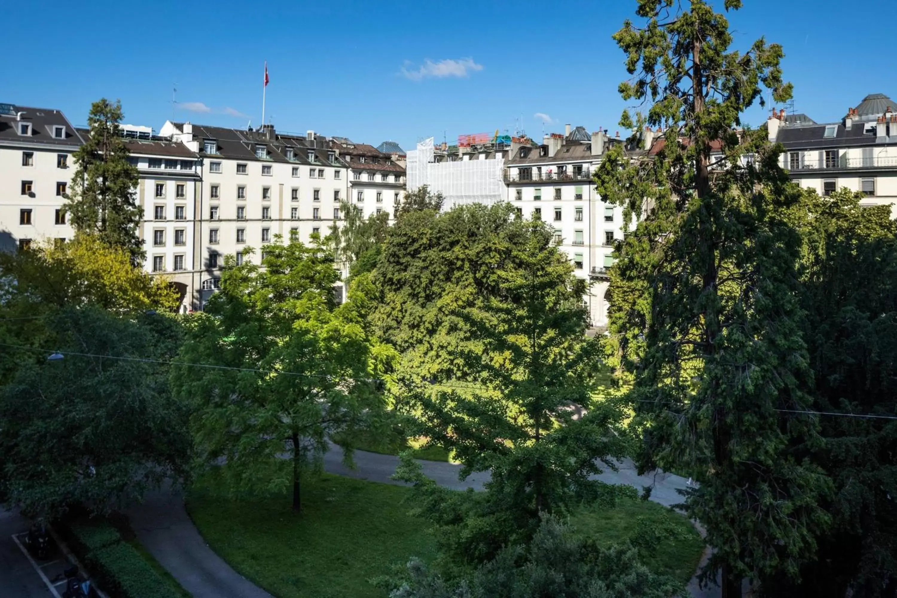 Photo of the whole room in The Ritz-Carlton Hotel de la Paix, Geneva