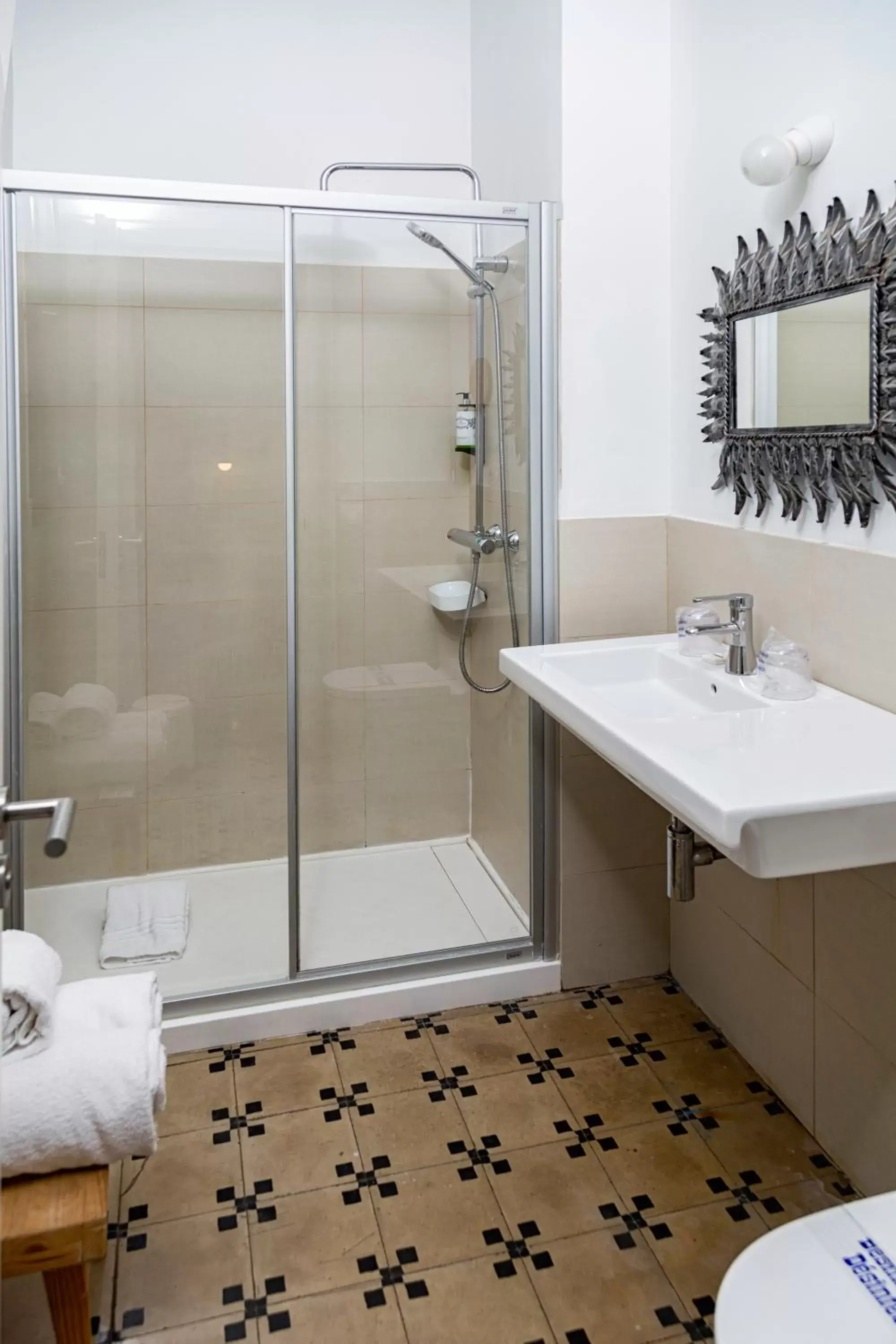 Double Room in Bed and Chic Double Room in Bed and Chic