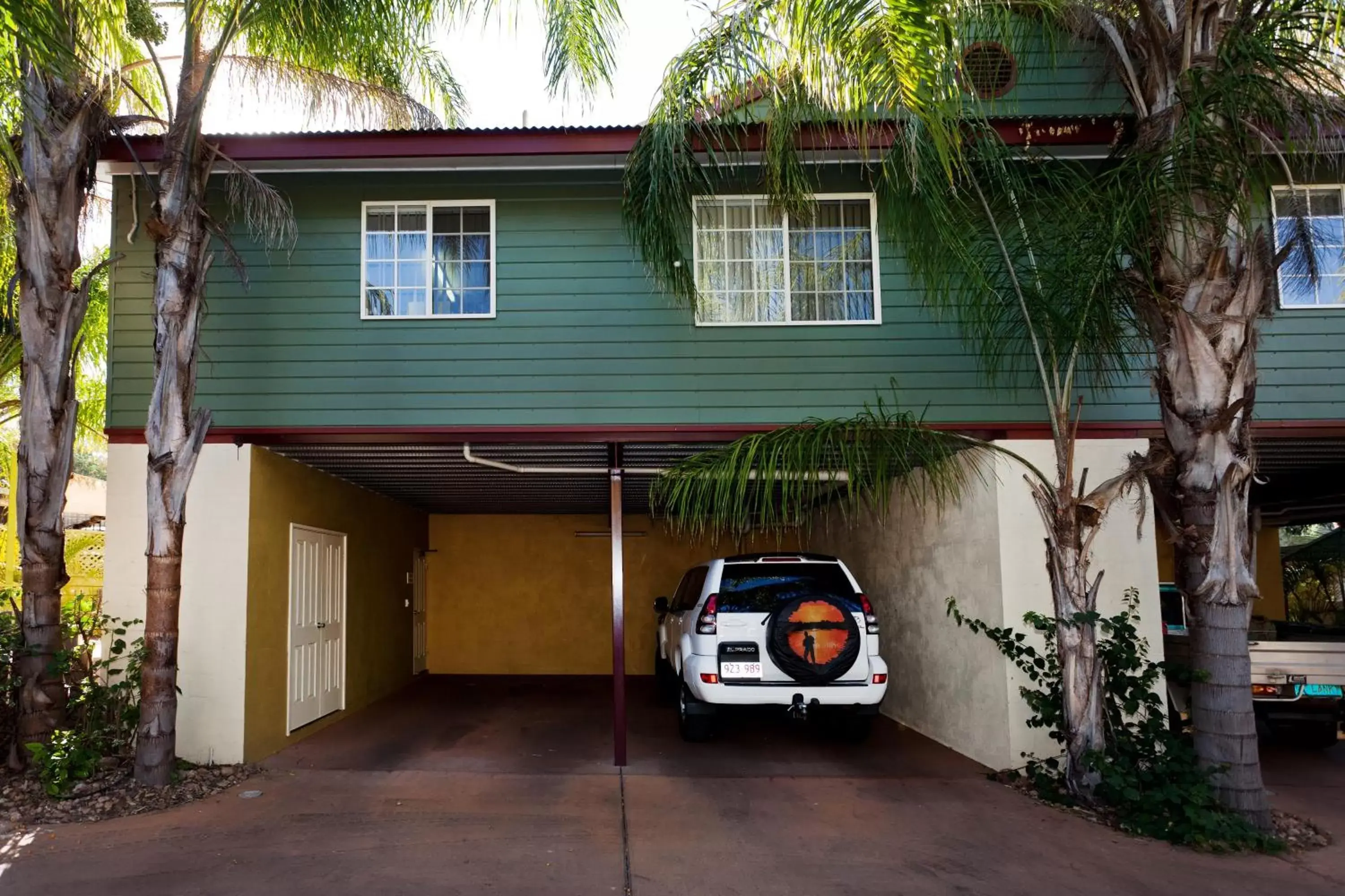 Facade/entrance, Property Building in Alice On Todd Apartments