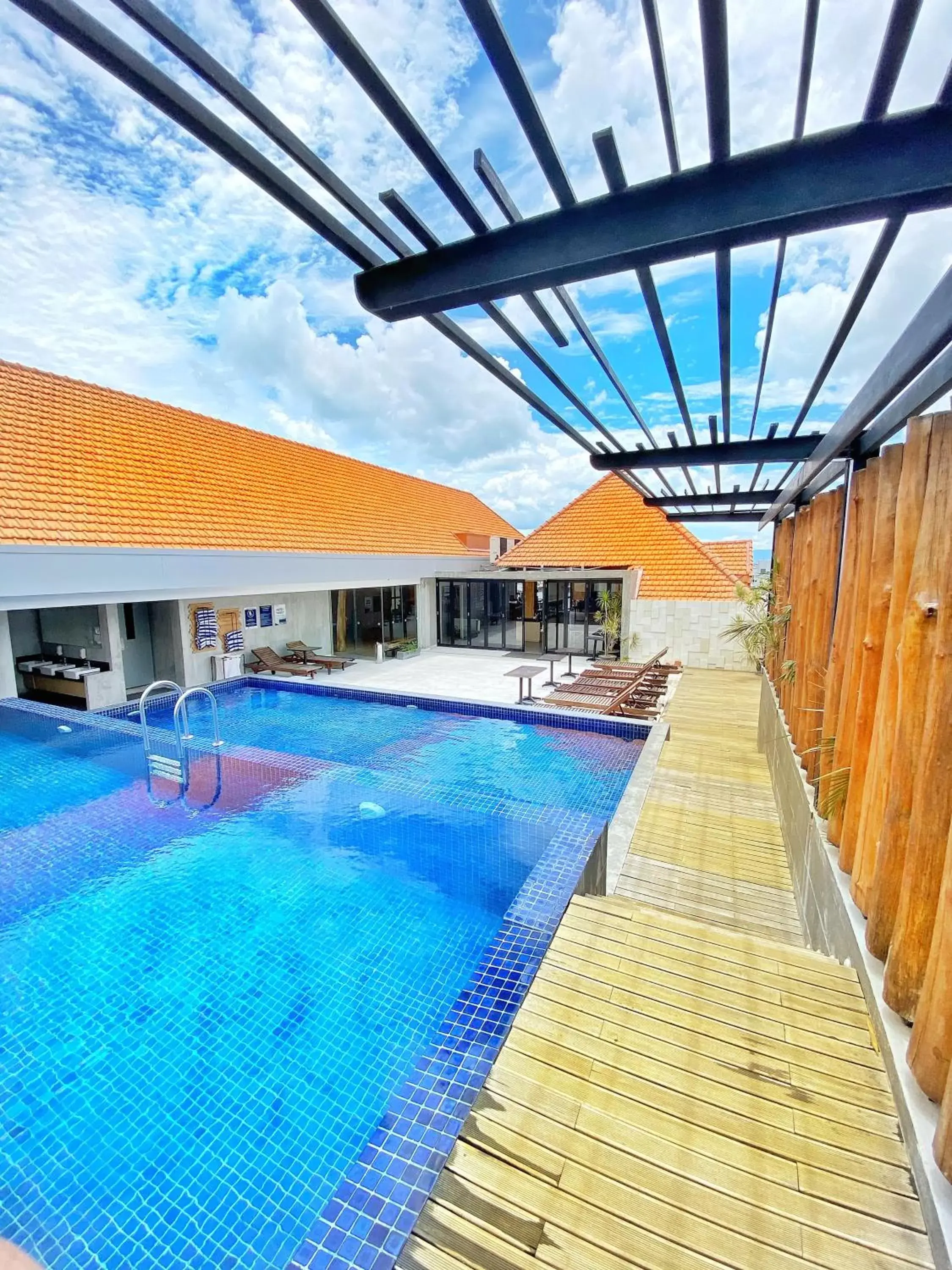Swimming Pool in Aveta Hotel Malioboro - CHSE Certified