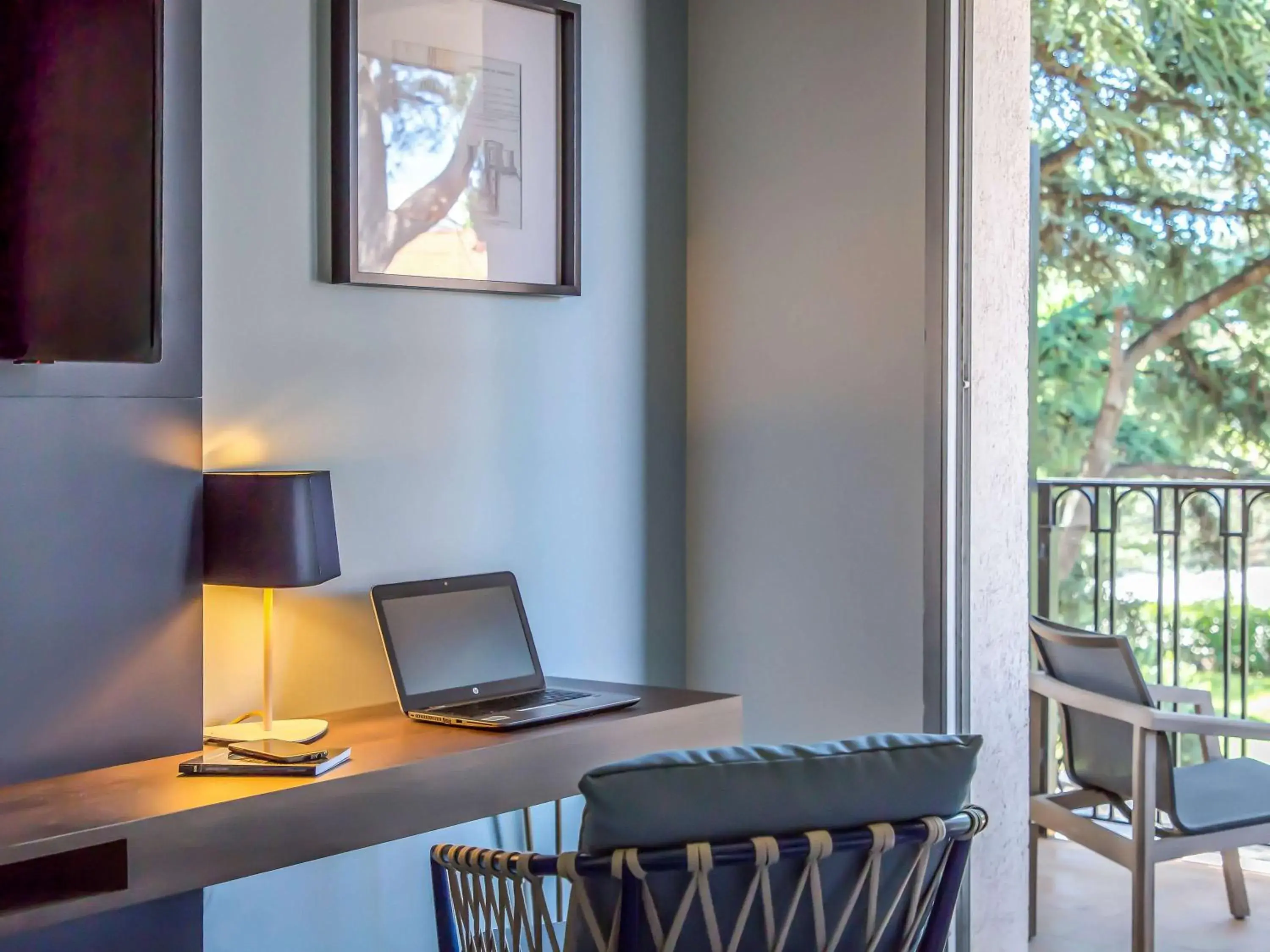 Photo of the whole room, TV/Entertainment Center in Hotel Marseille Centre Bompard La Corniche