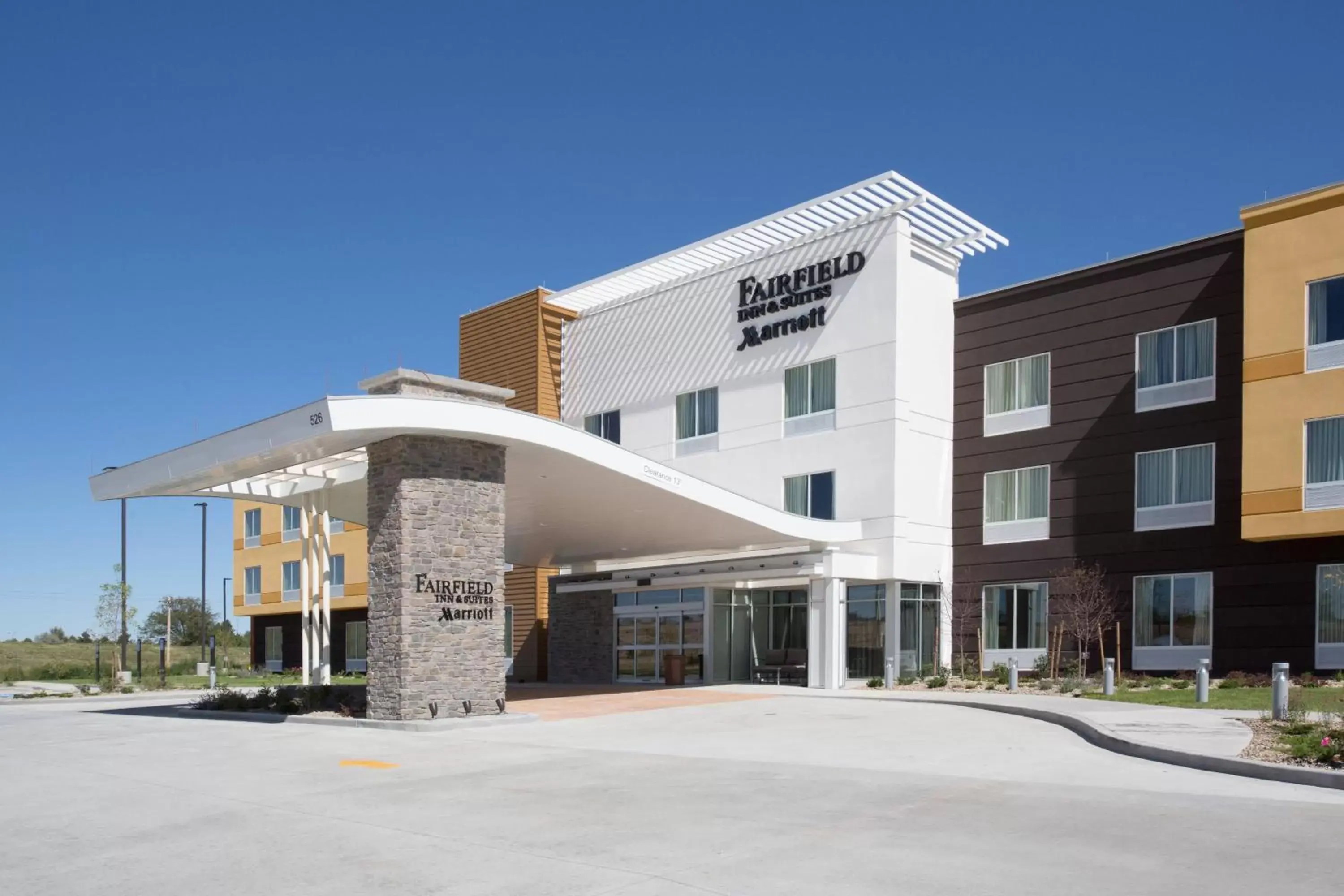 Property Building in Fairfield Inn & Suites by Marriott Burlington