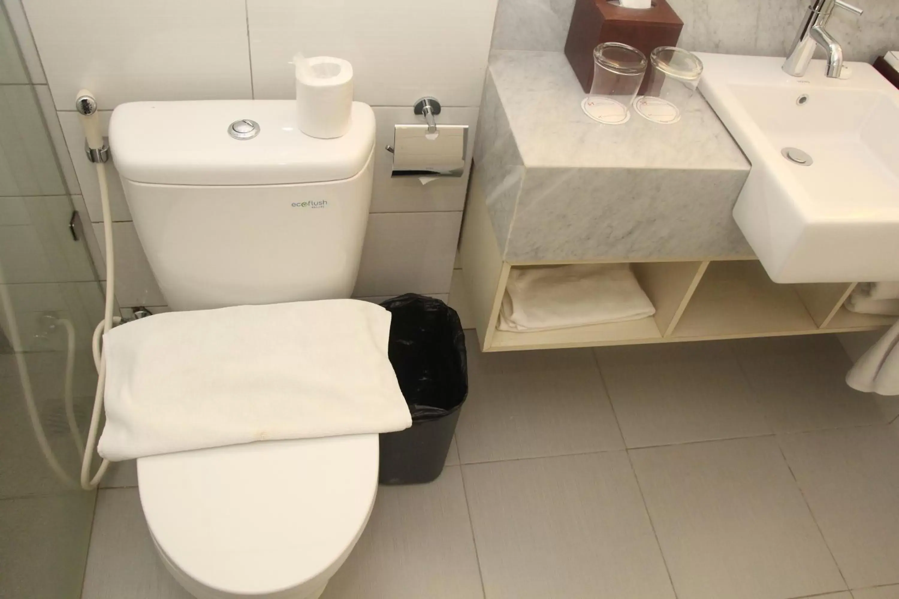Toilet, Bathroom in Swiss-Belinn Balikpapan