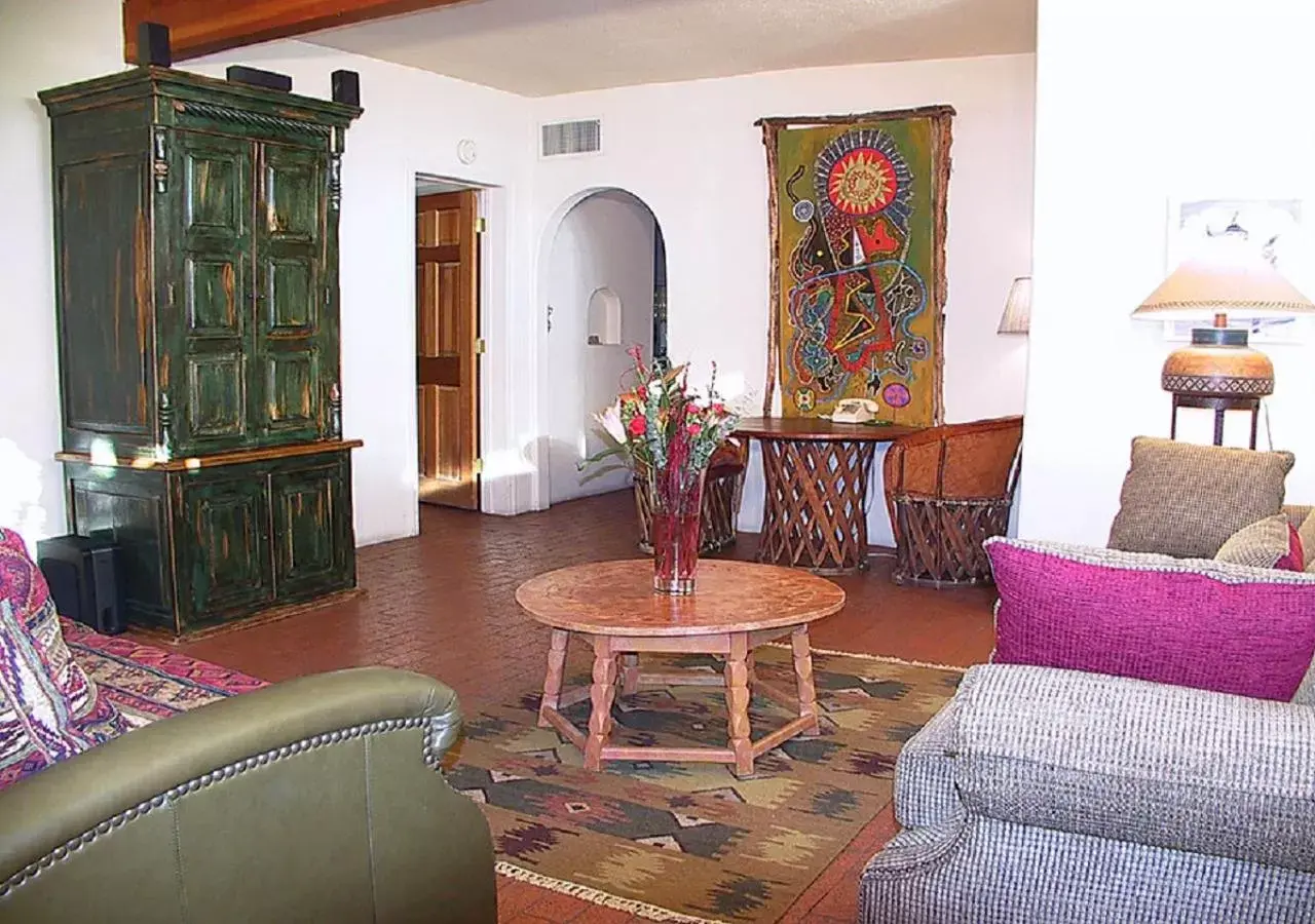 Living room, Seating Area in Casas de Suenos Old Town Historic Inn, Ascend Hotel Collection